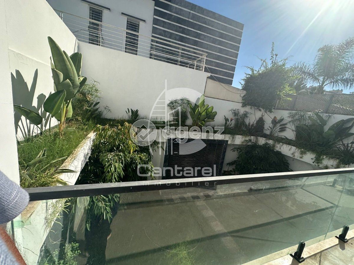 Villa à vendre à Casablanca — 2