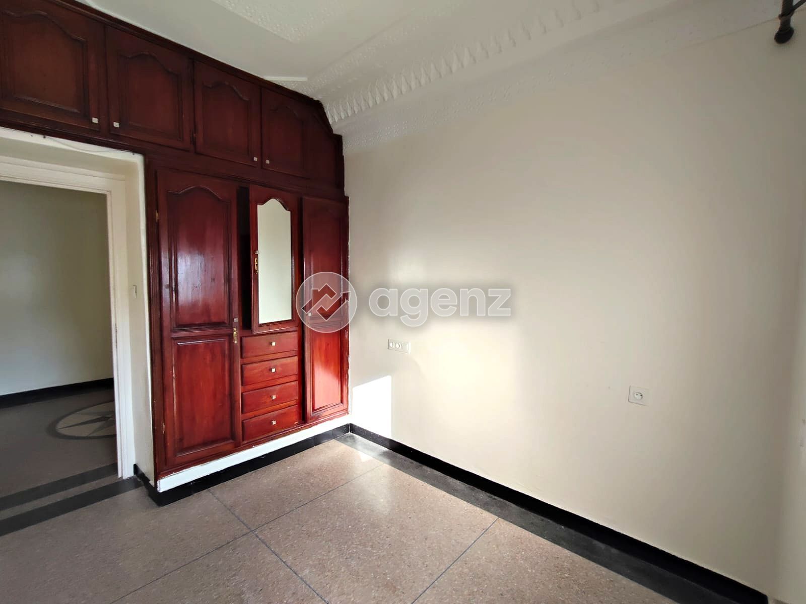 Appartement de 2 chambres à vendre à Ben Msick, premium. — 3
