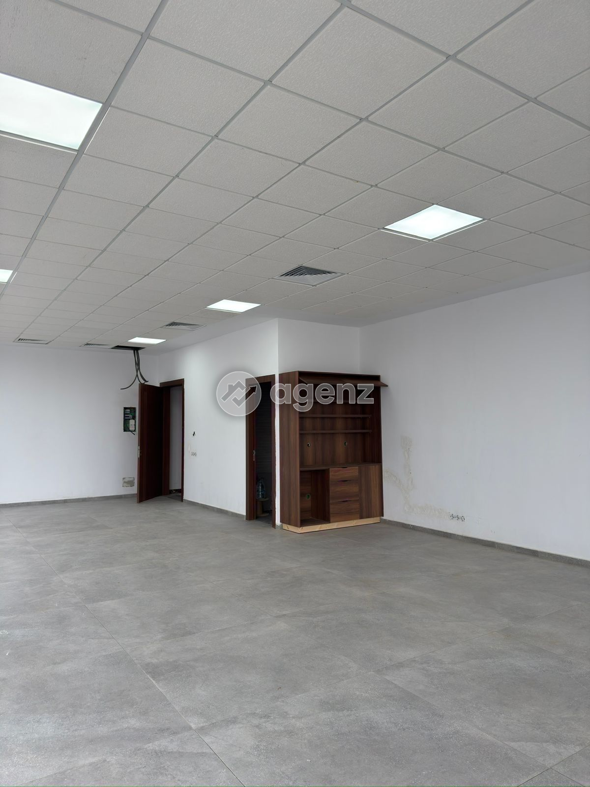BUREAU MODERNE À LOUER À SIDI MAAROUF — 3