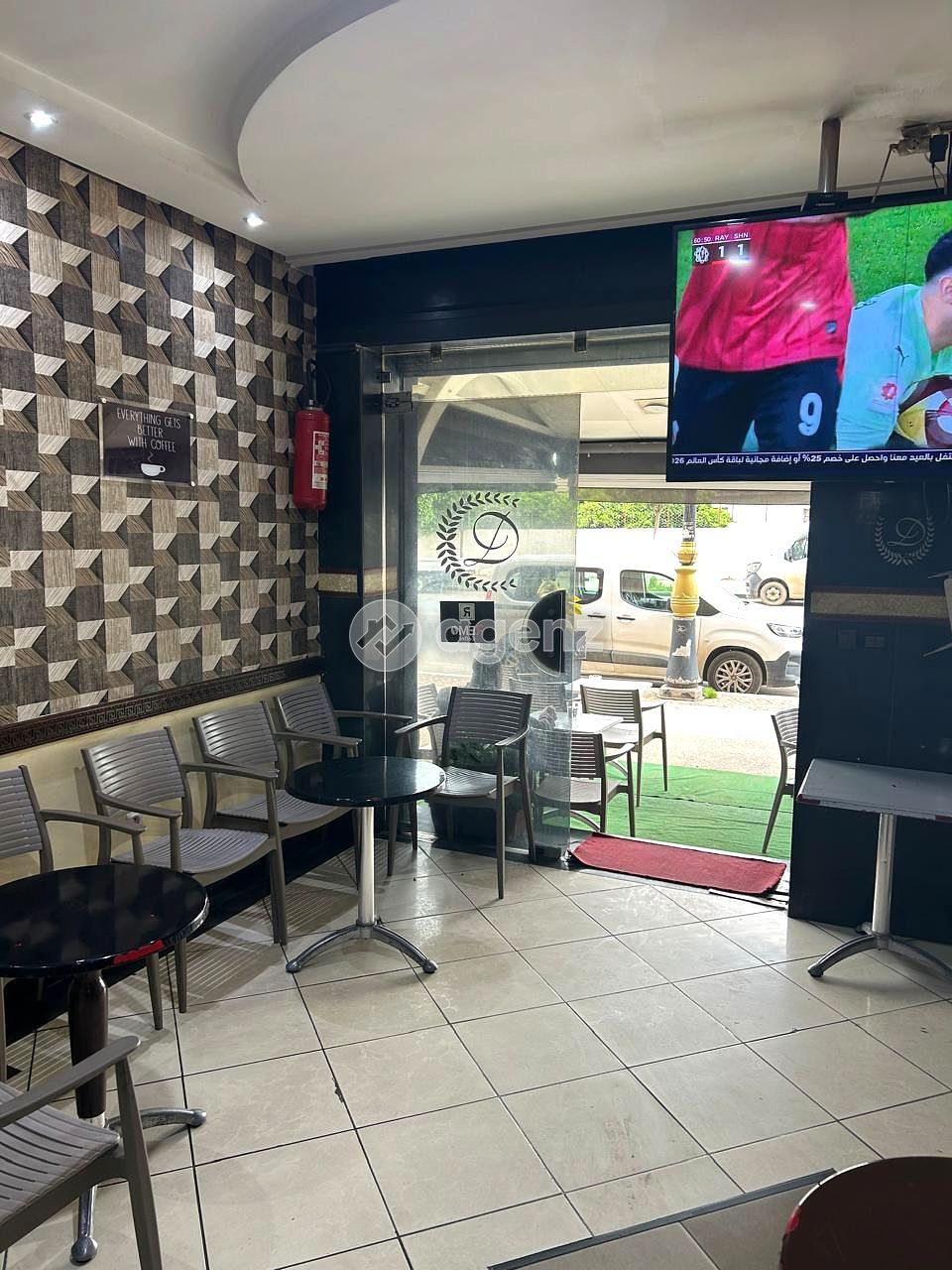 🔥 Café équipé à vendre à Kénitra – Centre-ville | Mur + Fond | Autorisation cigarettes — 3