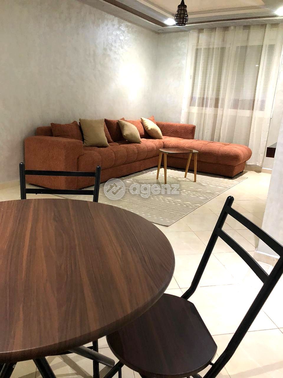  Appartement de 2 chambres à louer  — 3