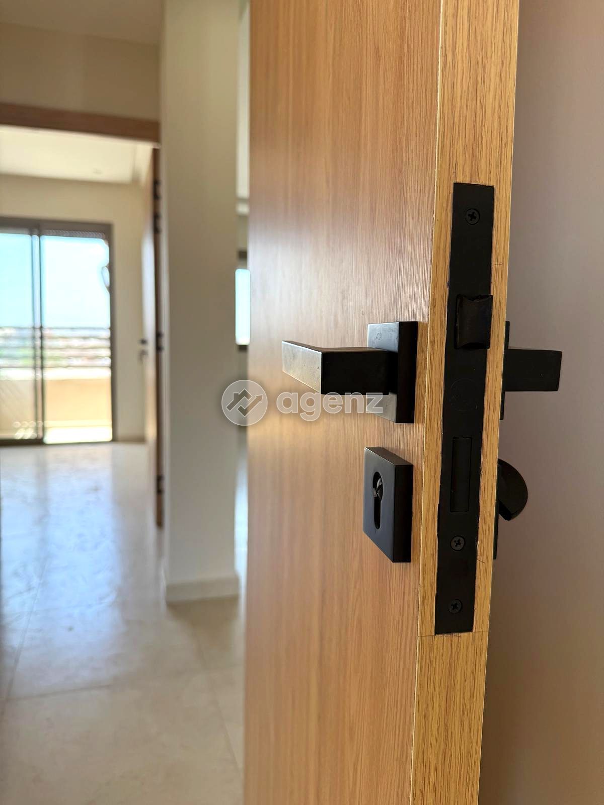 Moderne Appartement de 2 chambres à vendre à Bouaakkaz — 5