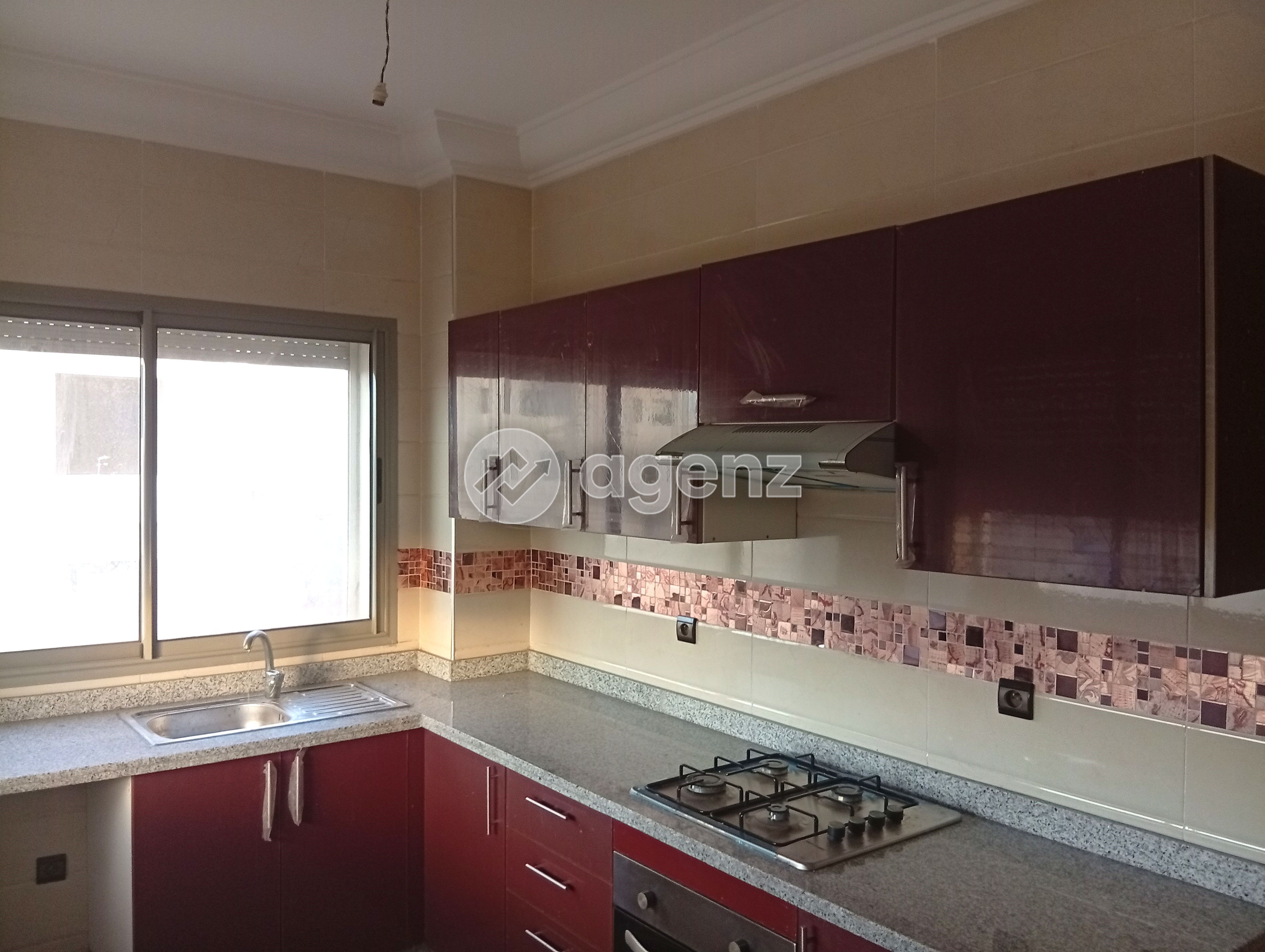 Charmant Appartement de 3 chambres à vendre à Aïn Sebaâ — 2