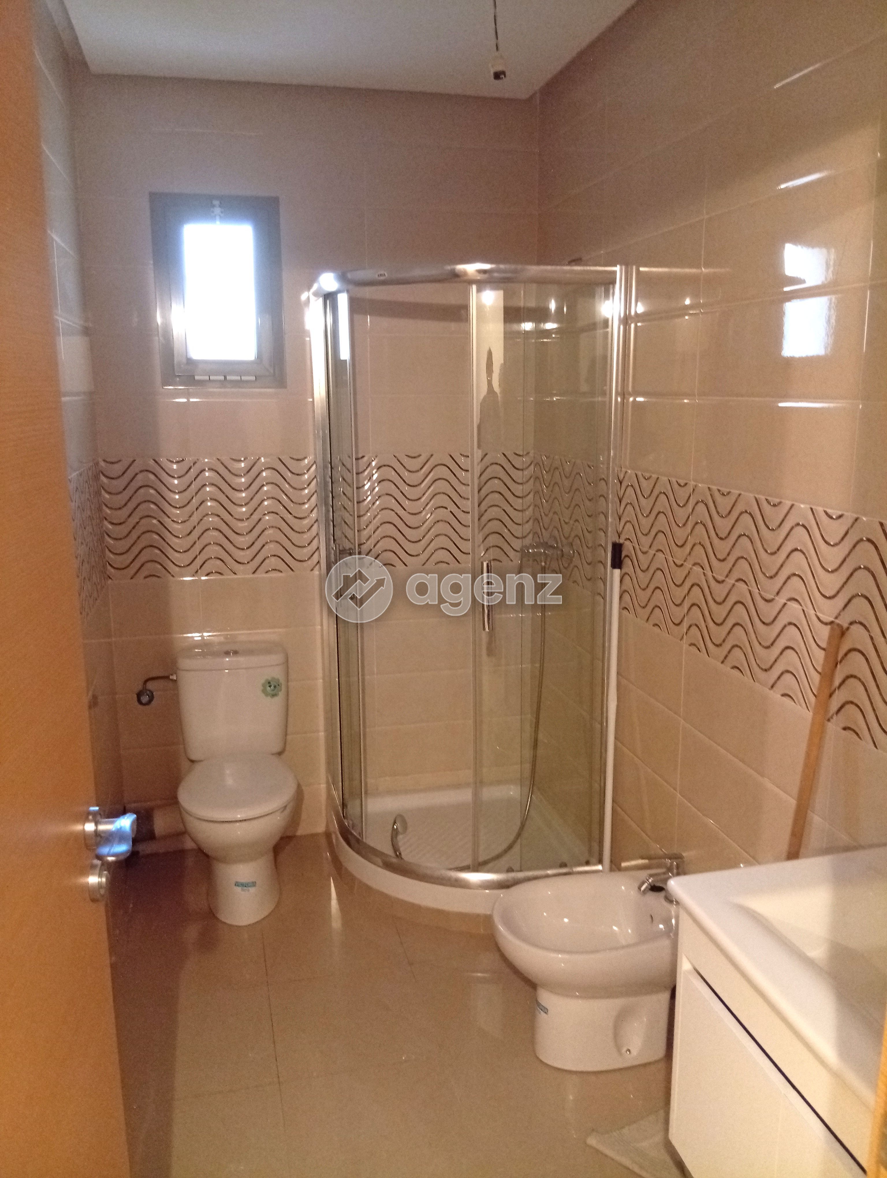 Charmant Appartement de 3 chambres à vendre à Aïn Sebaâ — 3
