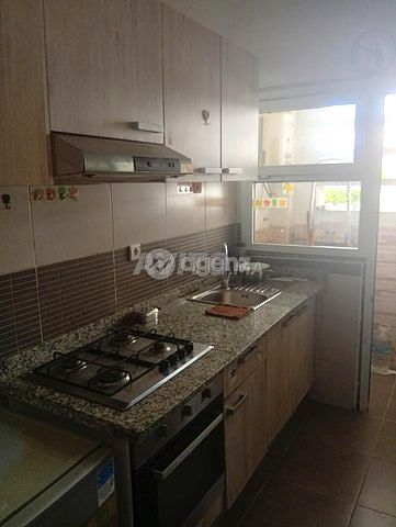 Élégant Appartement de 2 chambres à louer à Beausite — 2