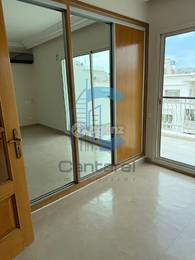 Appartement 220 m² à Hay Alfarah — 3