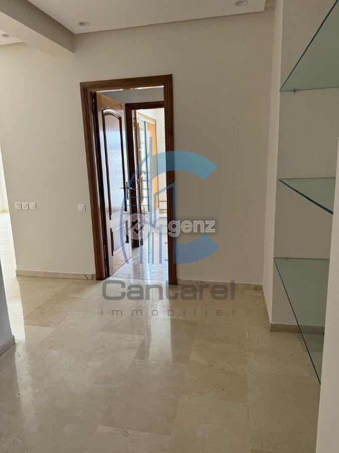 Appartement 220 m² à Hay Alfarah — 4