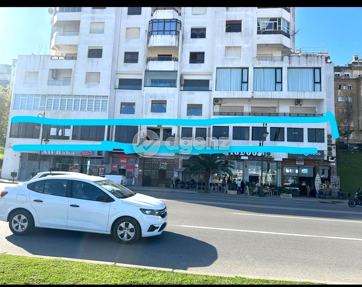 Local commercial titré de 720 m² dans un emplacement stratégique à Tanger