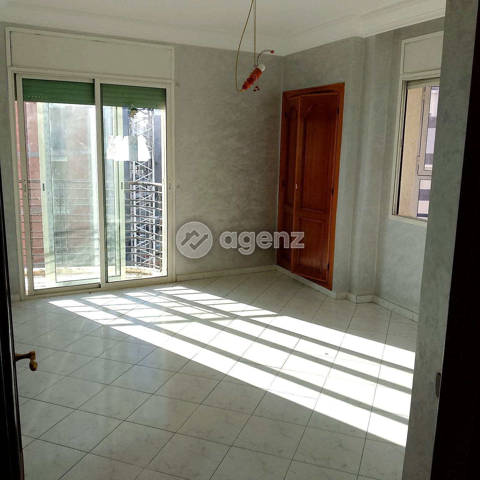 Appartement à louer à Les Hôpitaux — 2