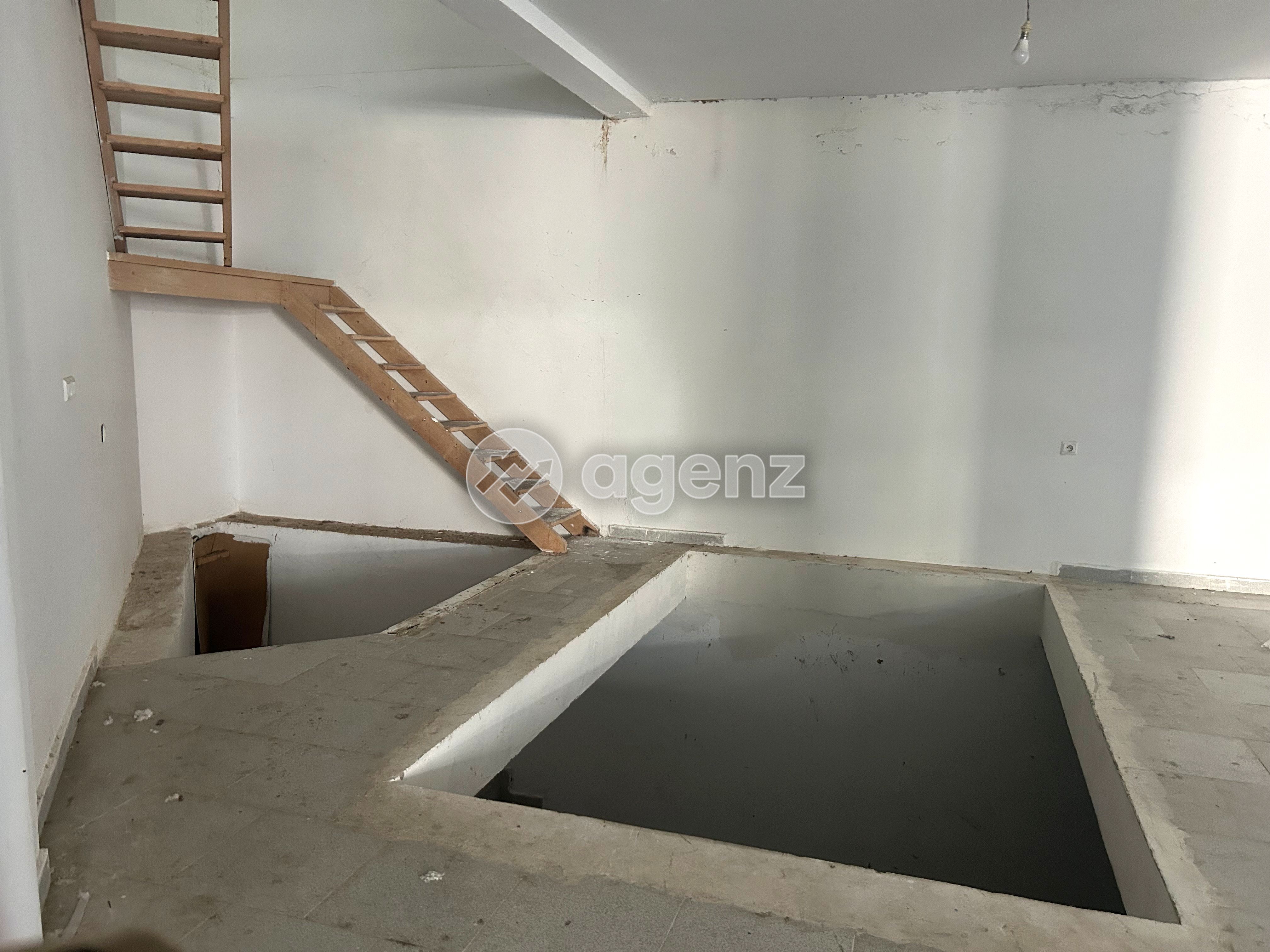 Bien 360 m² à El Majd — 4