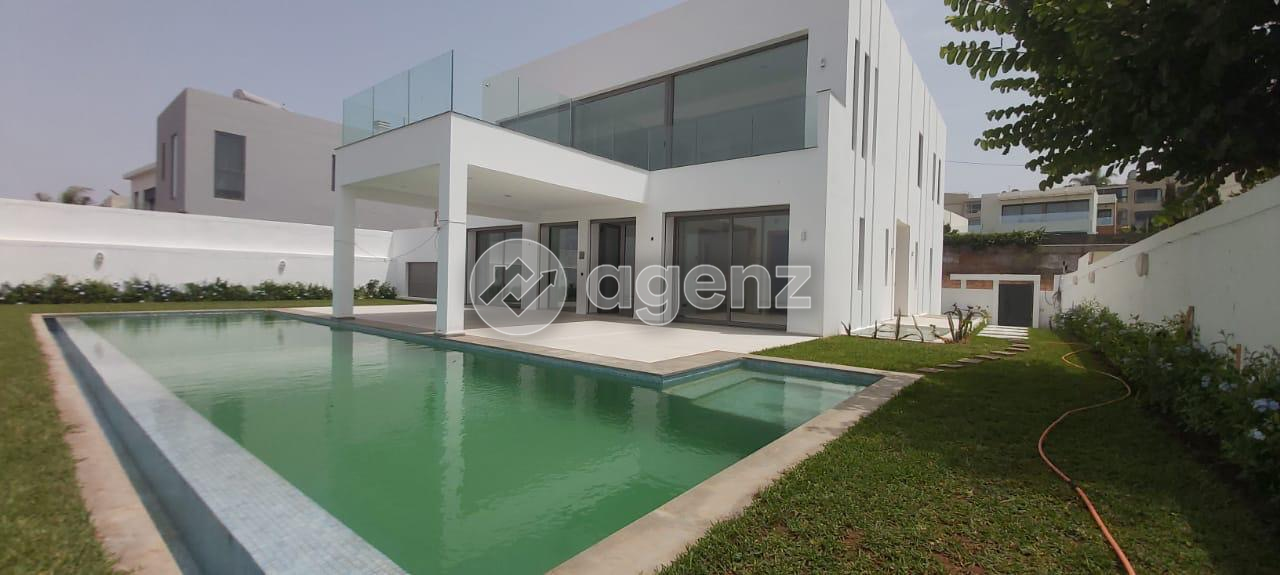 Moderne Villa de 5 chambres à louer à Ain Diab Extension — 3