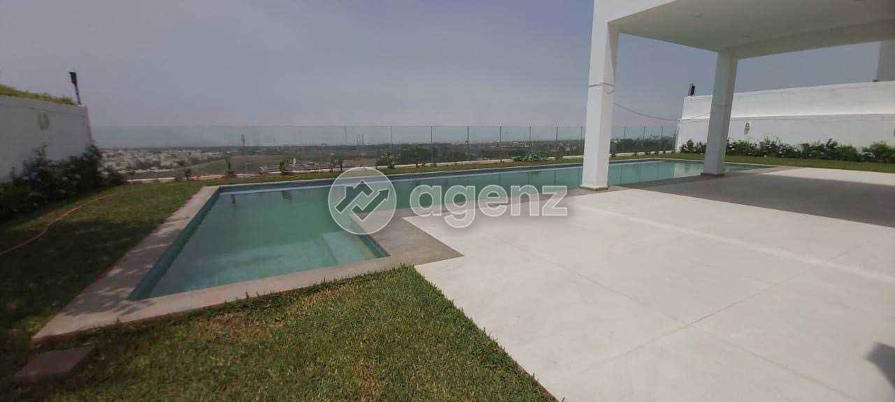 Moderne Villa de 5 chambres à louer à Ain Diab Extension — 4