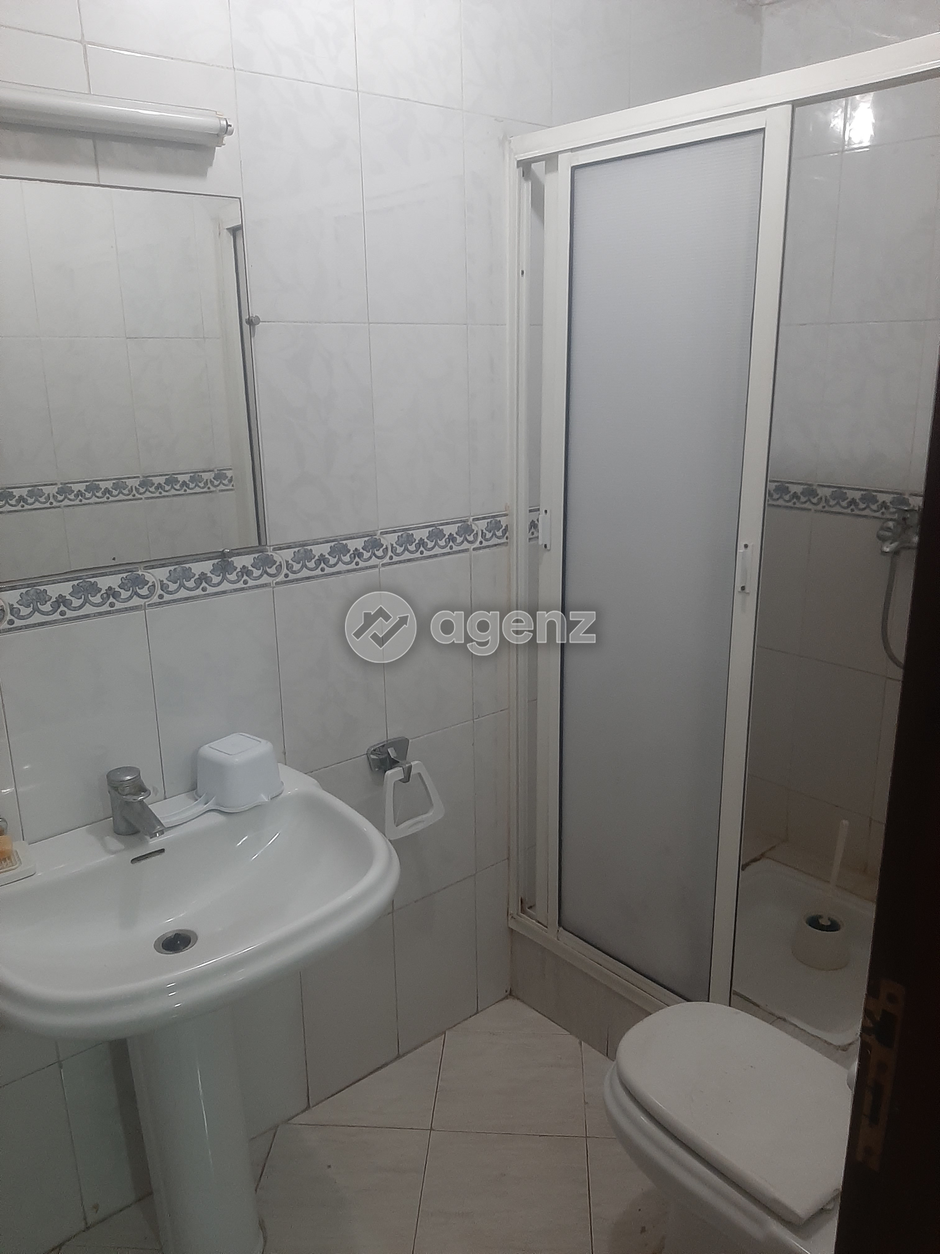 Moderne Appartement de 4 chambres à vendre 2 Mars — 4