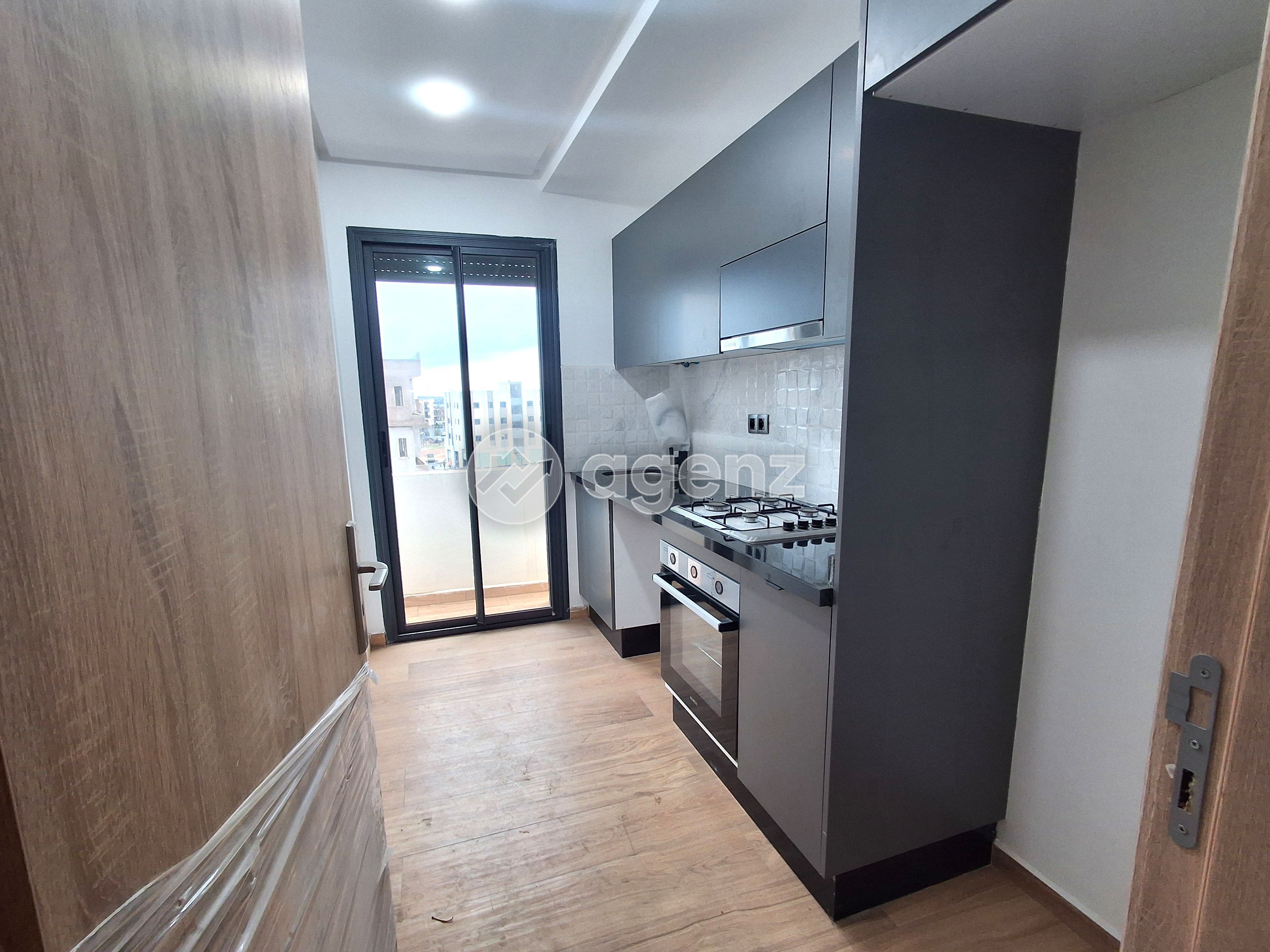 Magnifique Appartement de 3 chambres à vendre à Bouskoura — 3