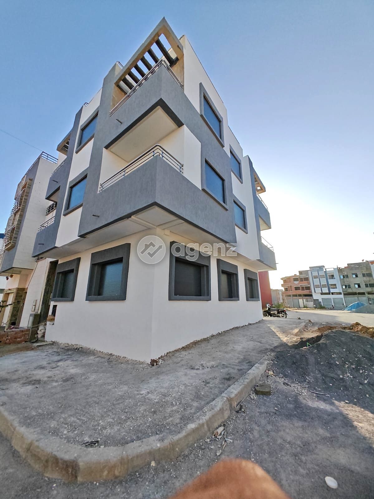Charmant Maison R+2 lotissement AL khayr sidi bouknadel à vendre — 3