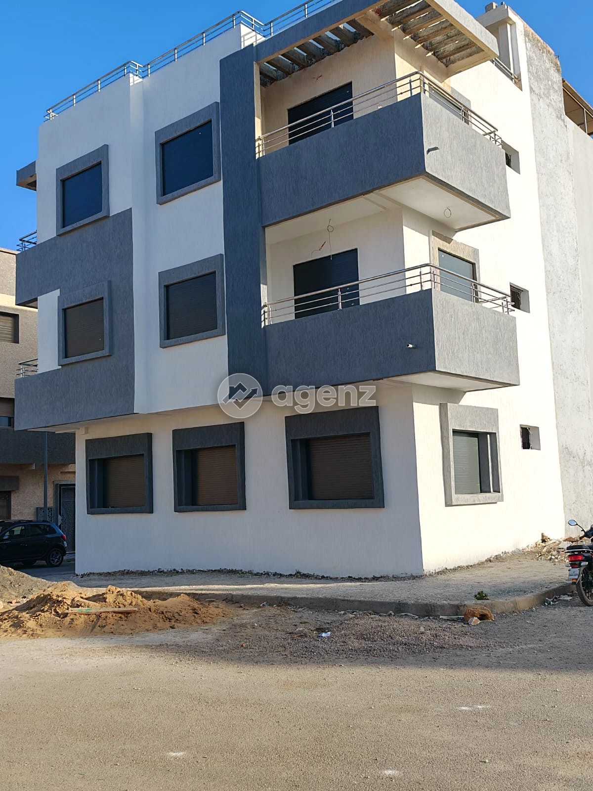 Charmant Maison R+2 lotissement AL khayr sidi bouknadel à vendre — 4