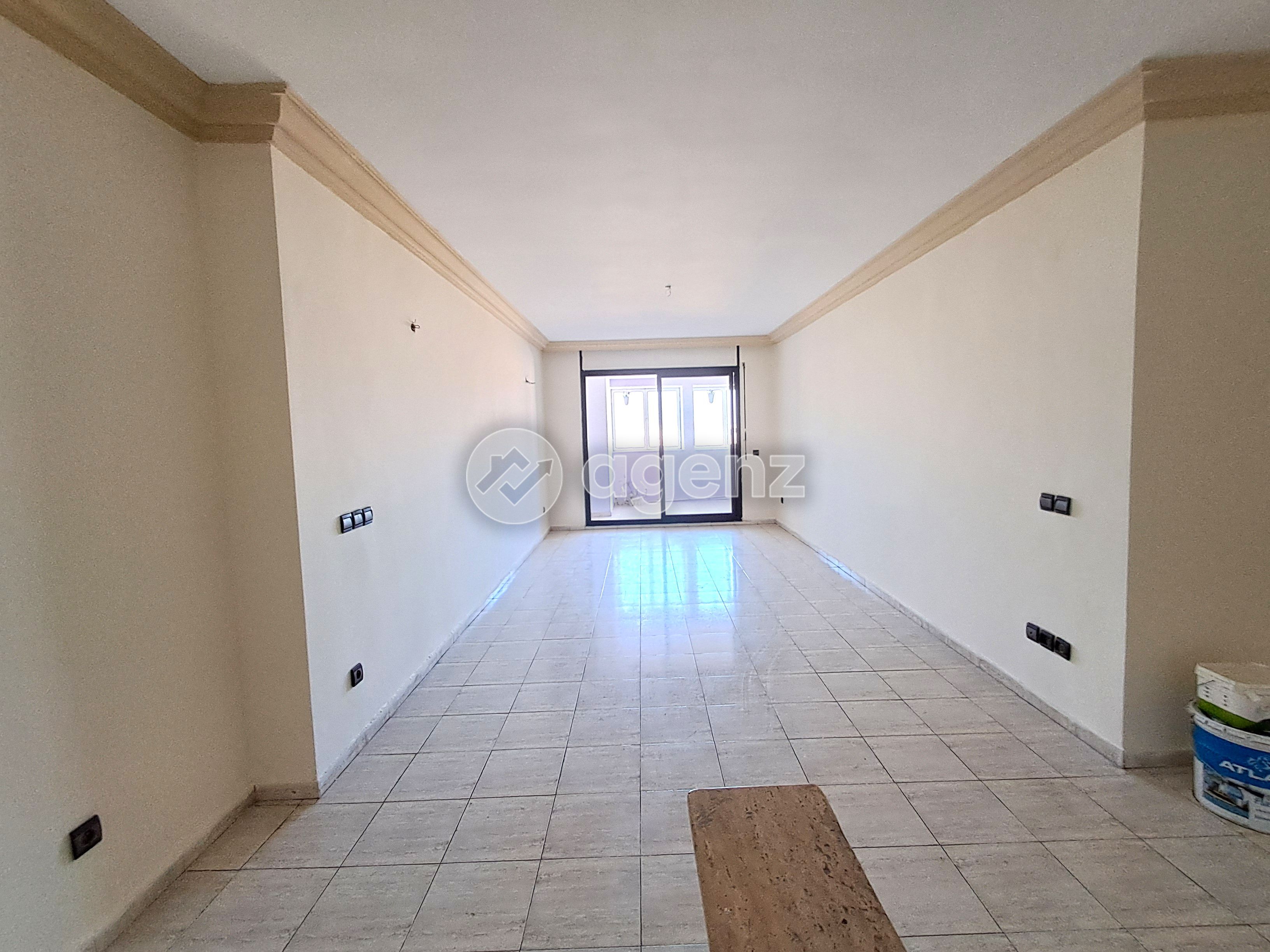 Appartement à vendre à Les Hôpitaux — 2