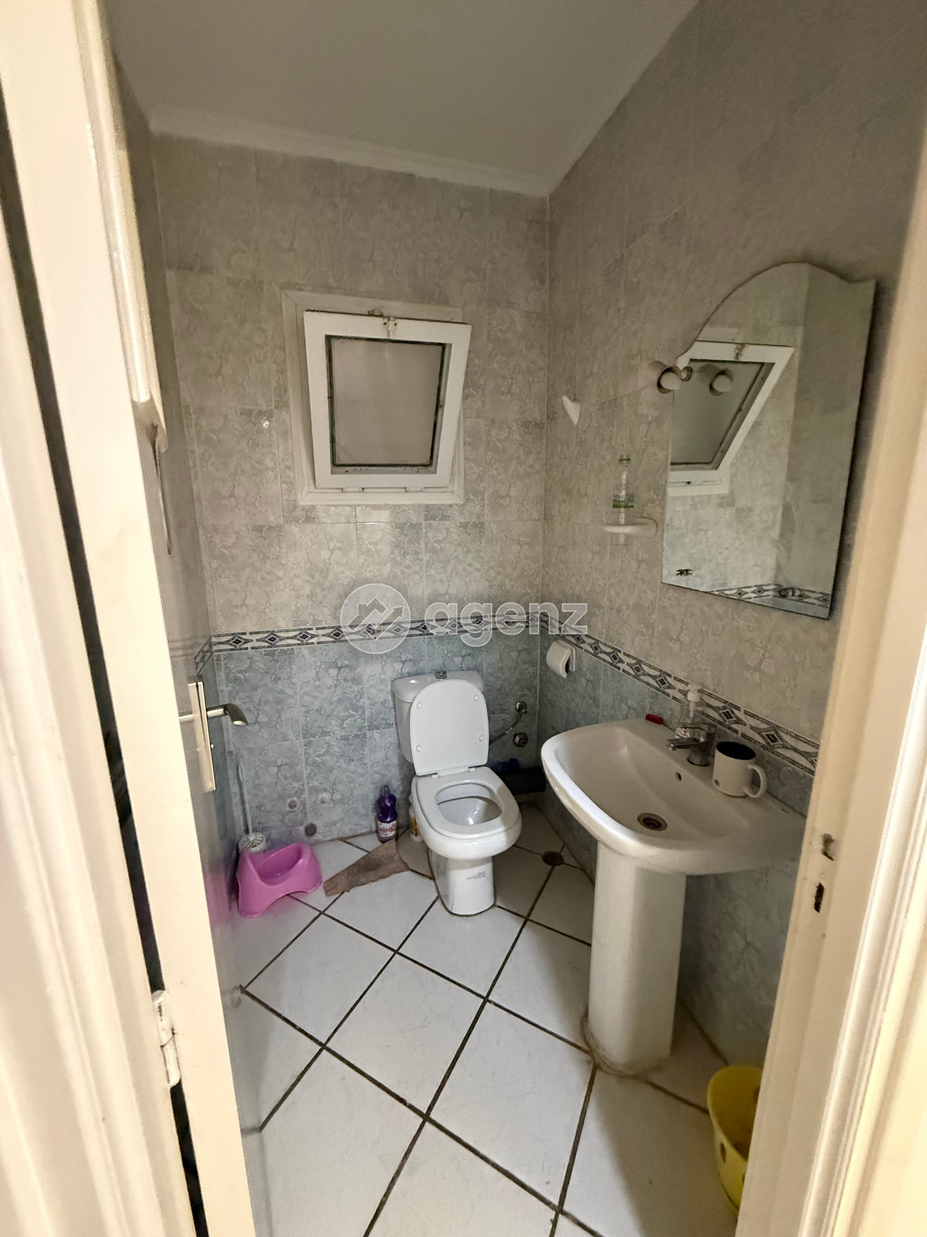 Splendide Bureau à vendre à quartier Administratif — 2