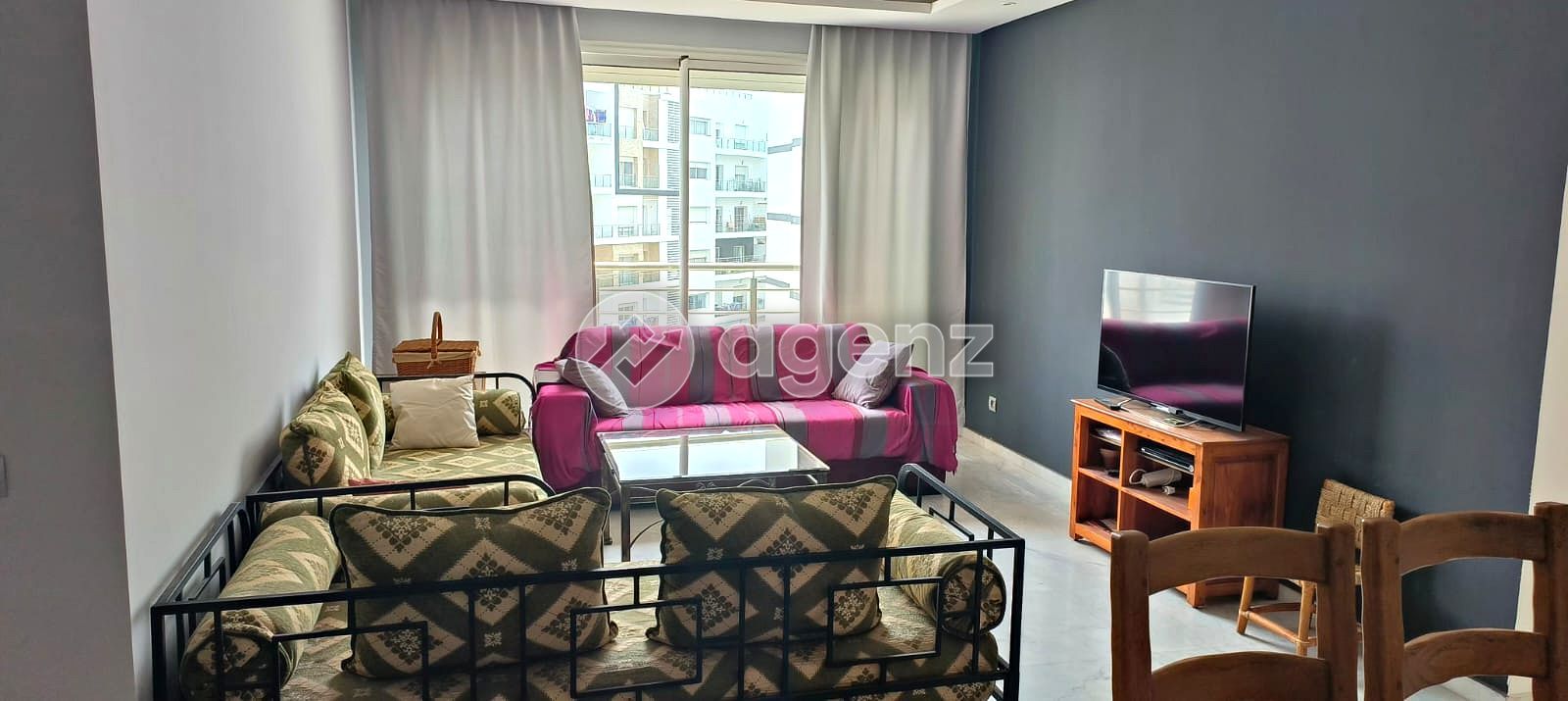 Splendide Appartement de 3 chambres à louer à Hay Riad Prestigia