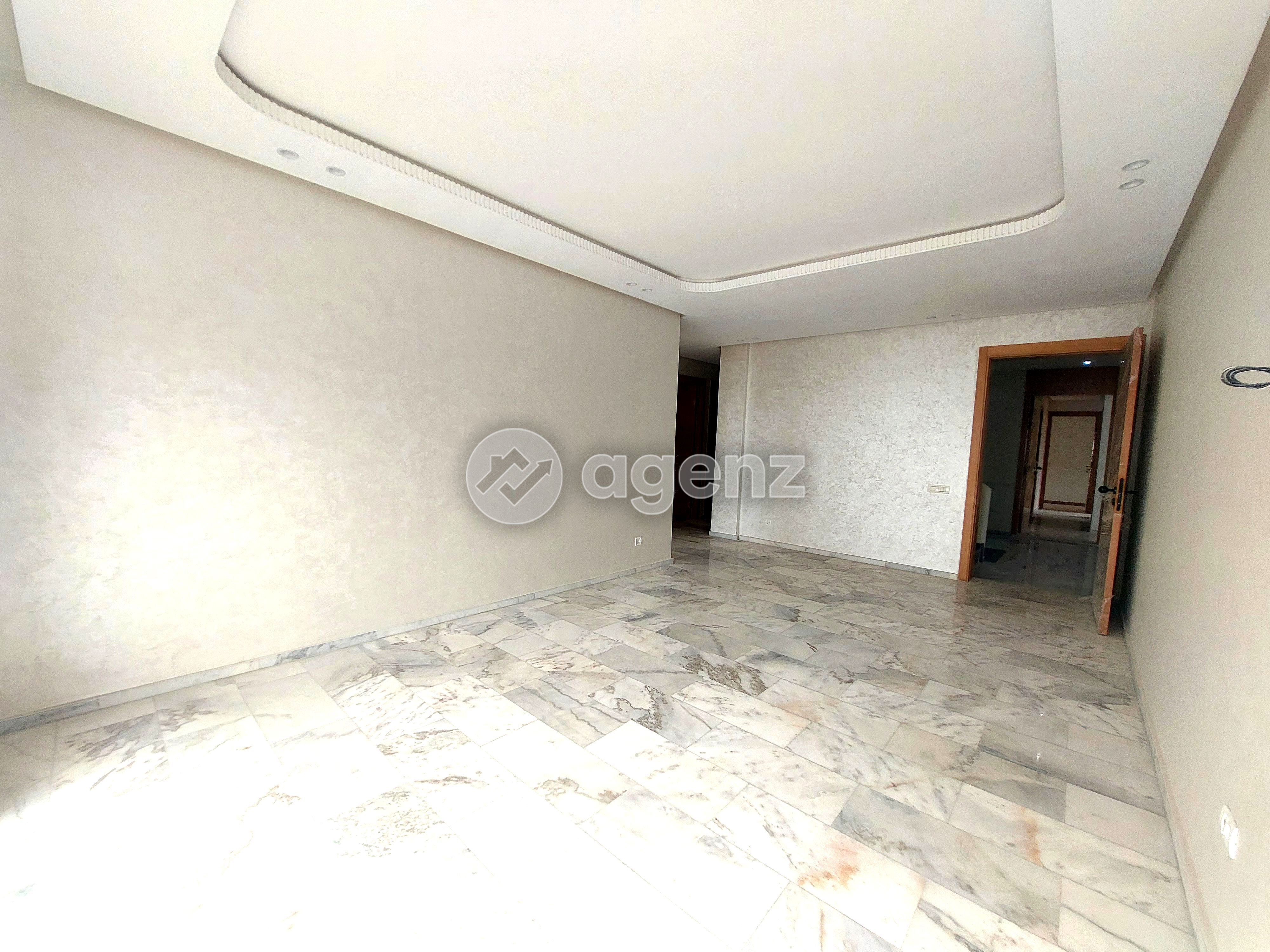 Charmant Appartement de 3 chambres à vendre à Bouskoura — 4
