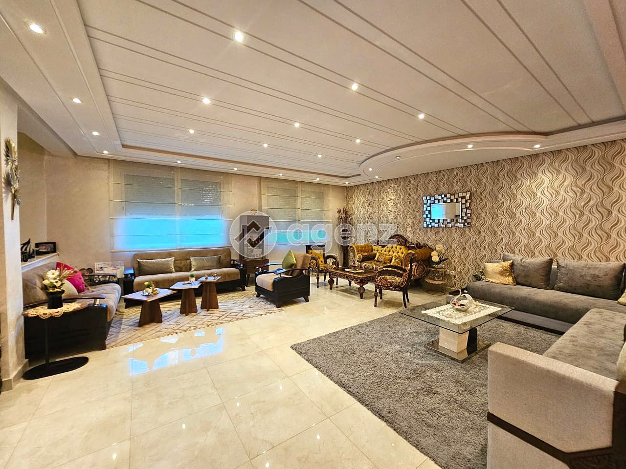 Luxueux Villa de 4 chambres à louer à Al Mostakbal — 4