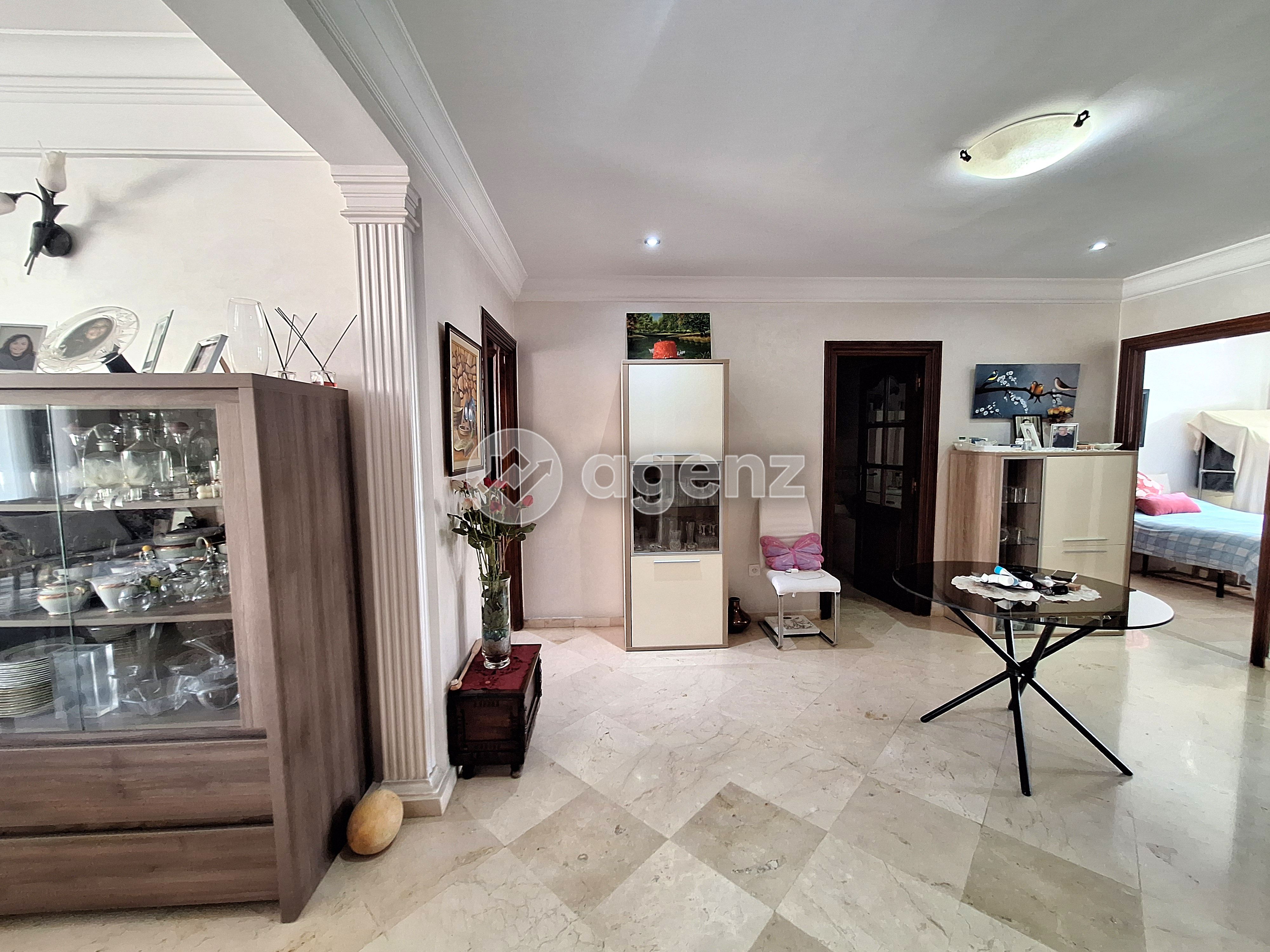 LE CONFORT D’UN GRAND APPARTEMENT EN VILLE — 3