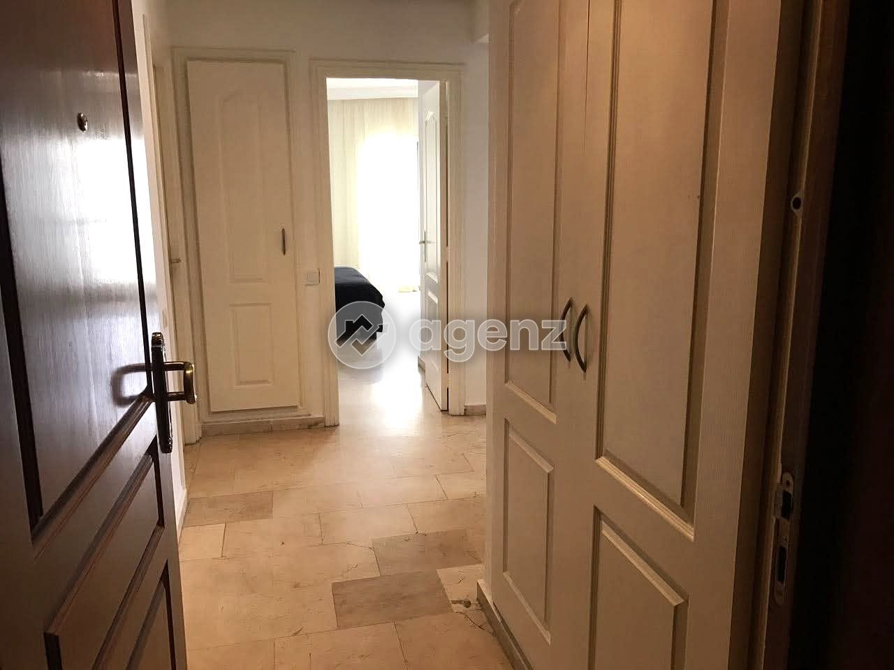 Prestigieux Studio de 70m1 à louer aux Rond points des sports (Racine) — 4