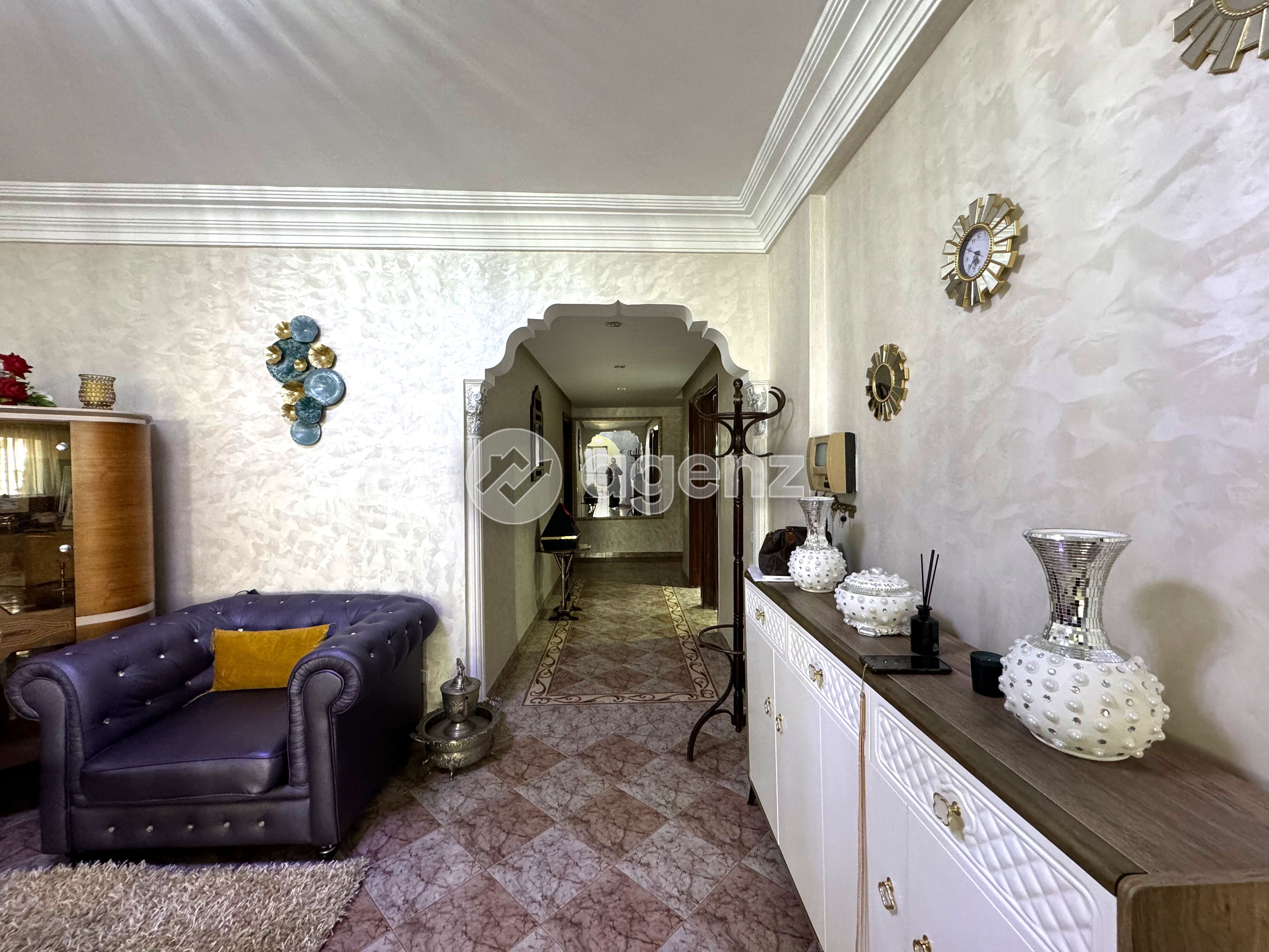 Appartement à vendre à 2 Mars — 5