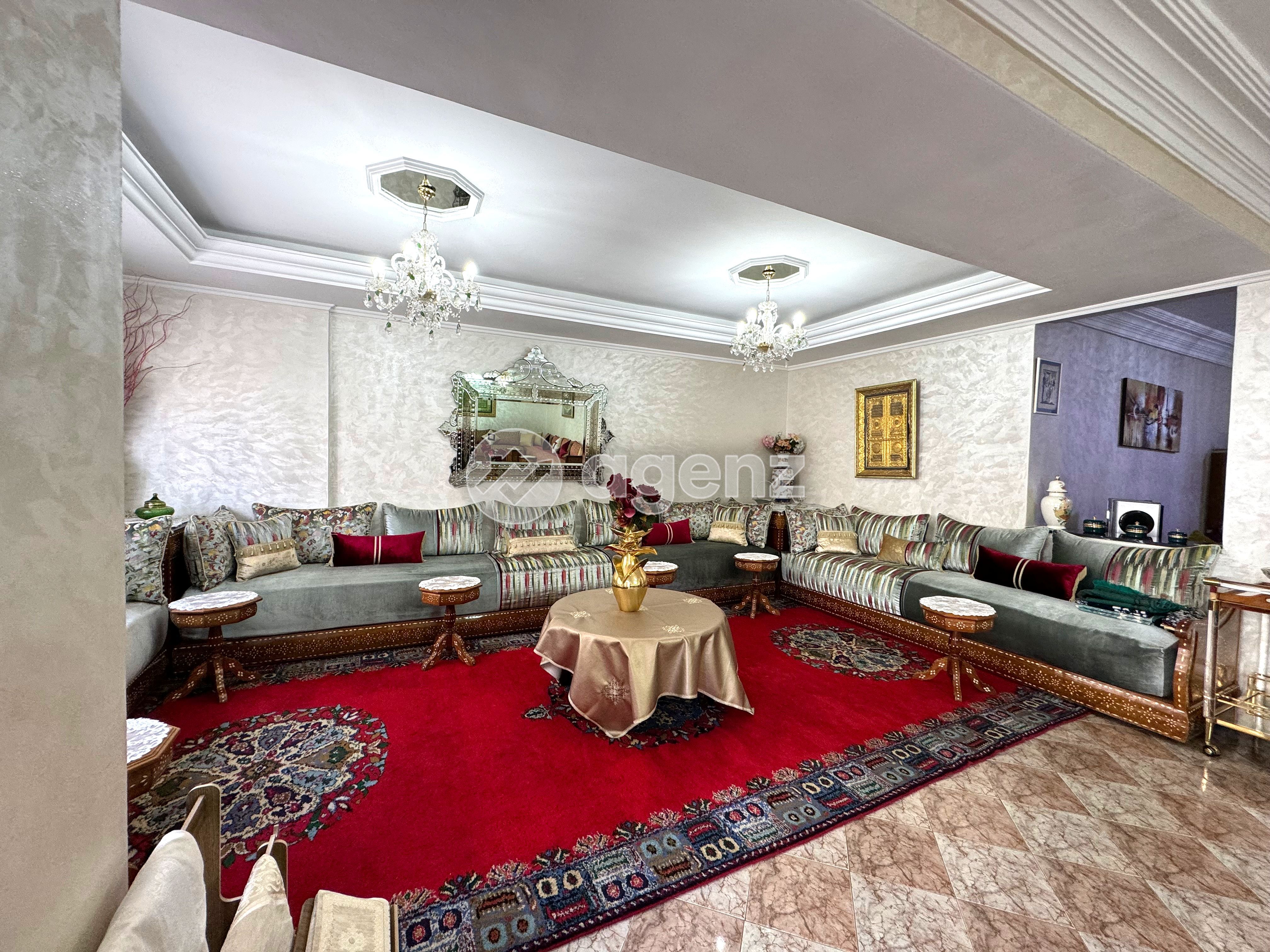 Appartement à vendre à 2 Mars — 2
