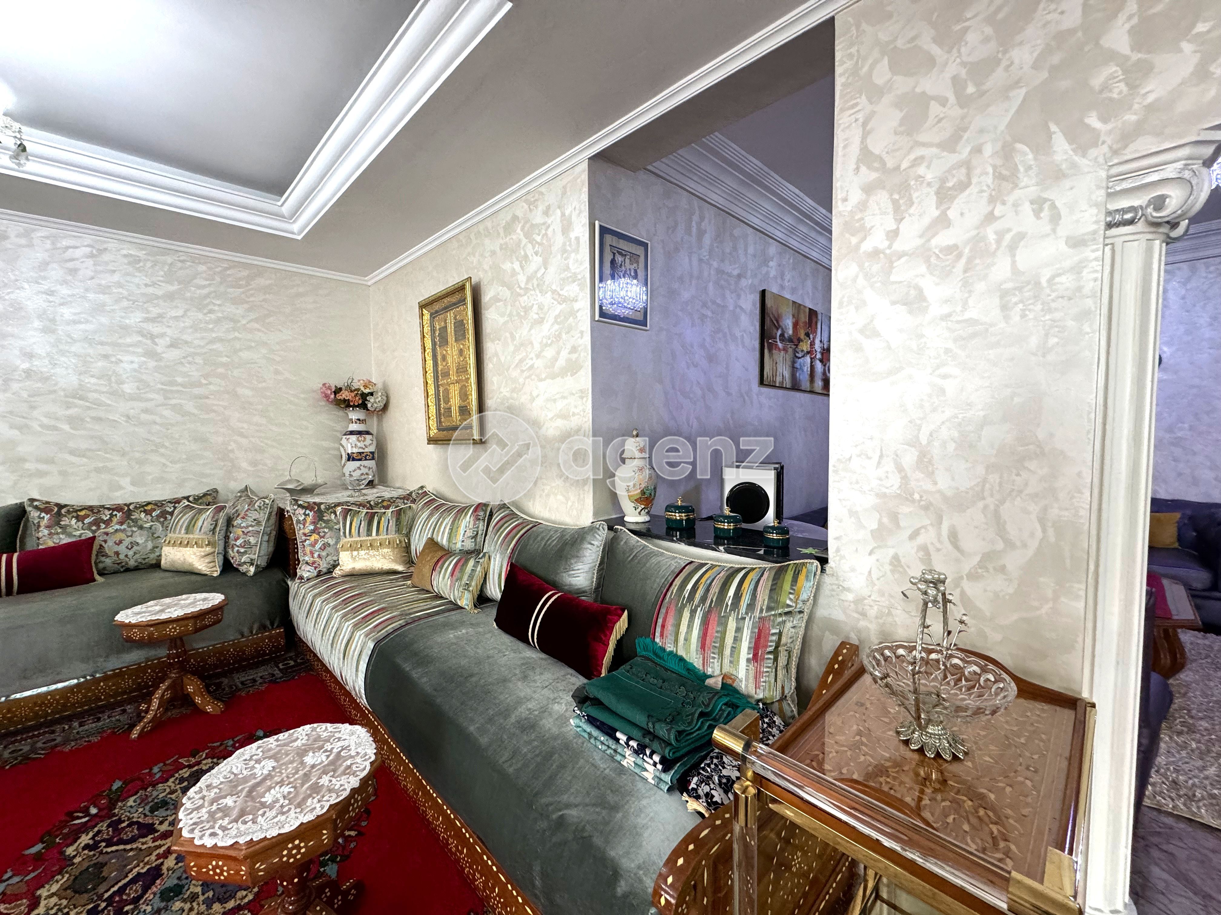 Appartement à vendre à 2 Mars — 3