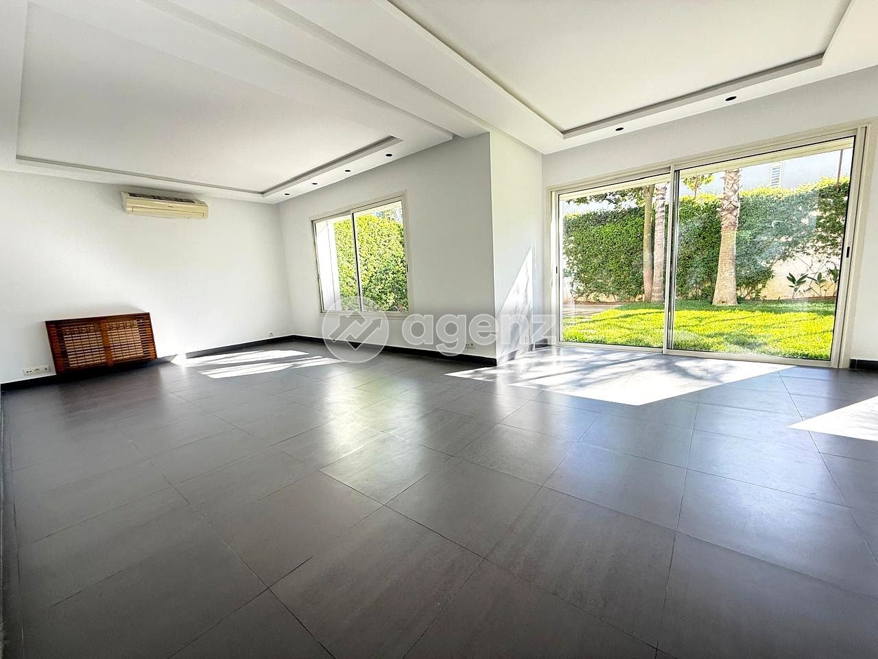 Splendide Villa de 5 chambres à louer à Souissi — 2