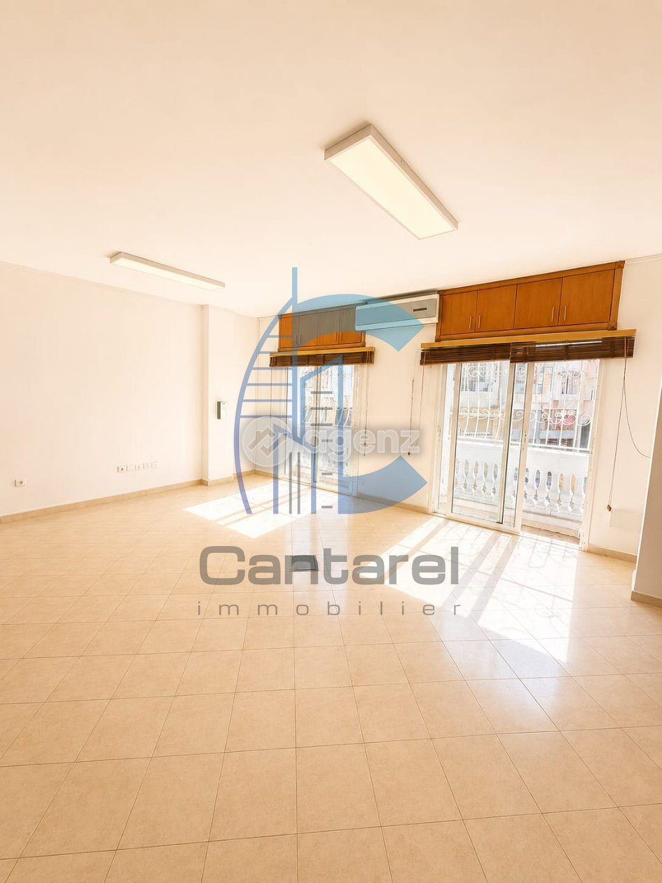 Bureau 155 m² à Hay Alfarah — 3