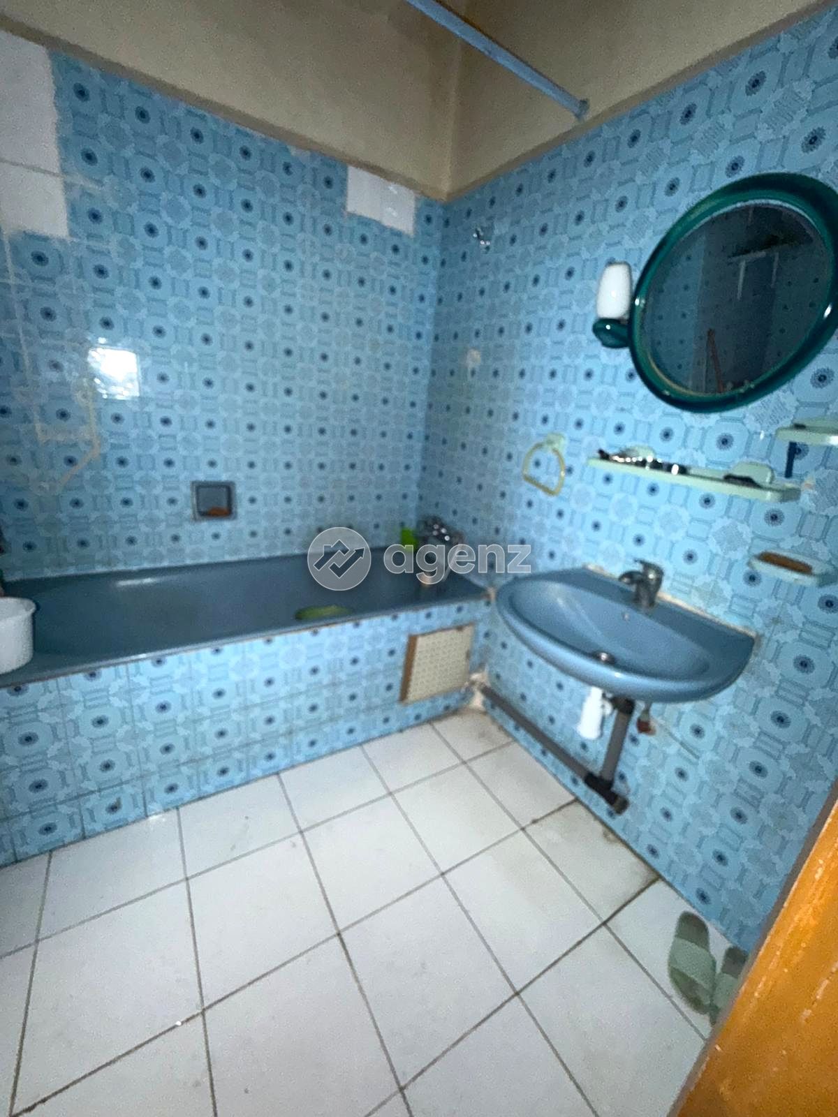Appartement à rénover – Fort potentiel — 4