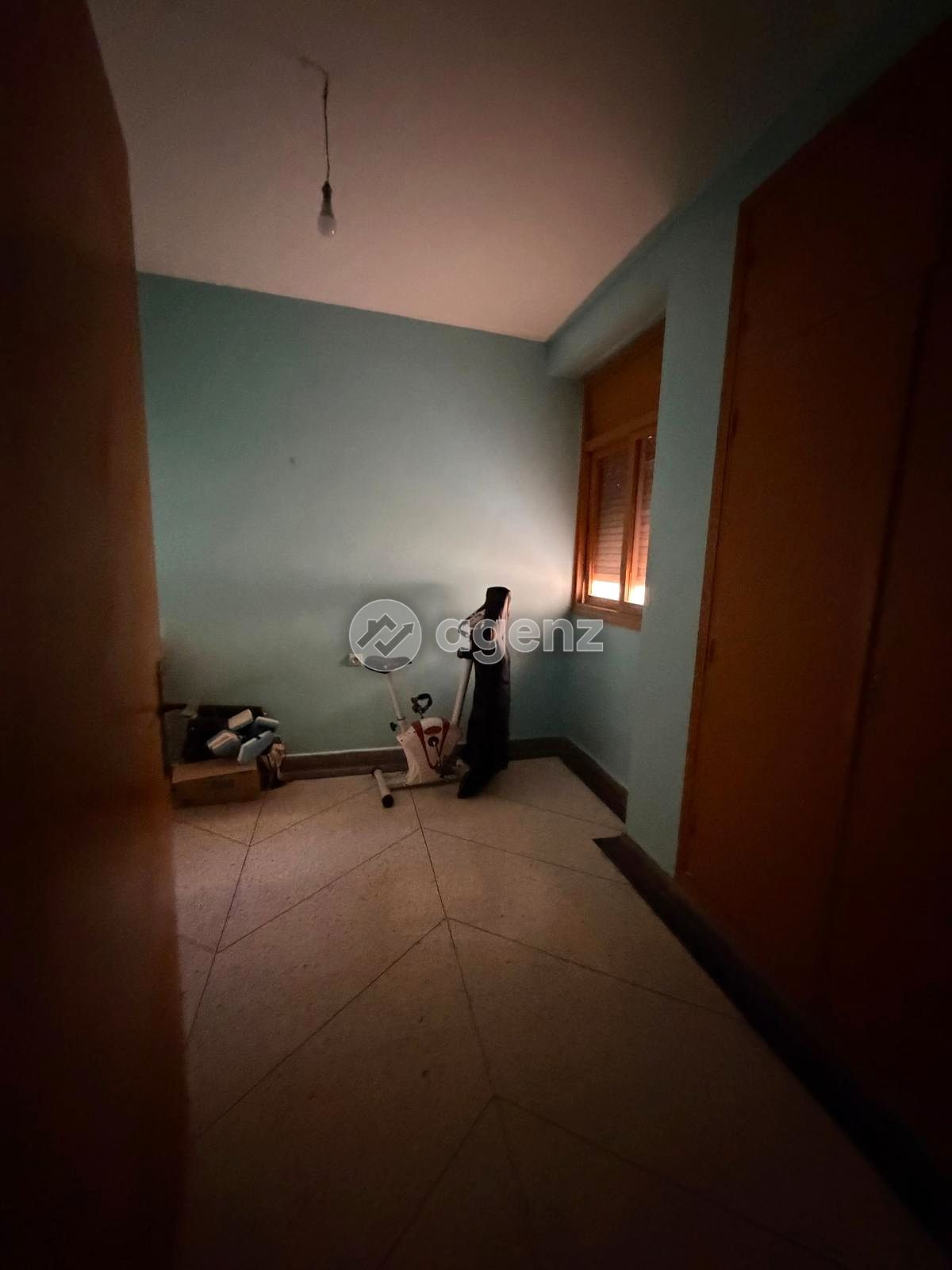 Appartement à rénover – Fort potentiel — 5