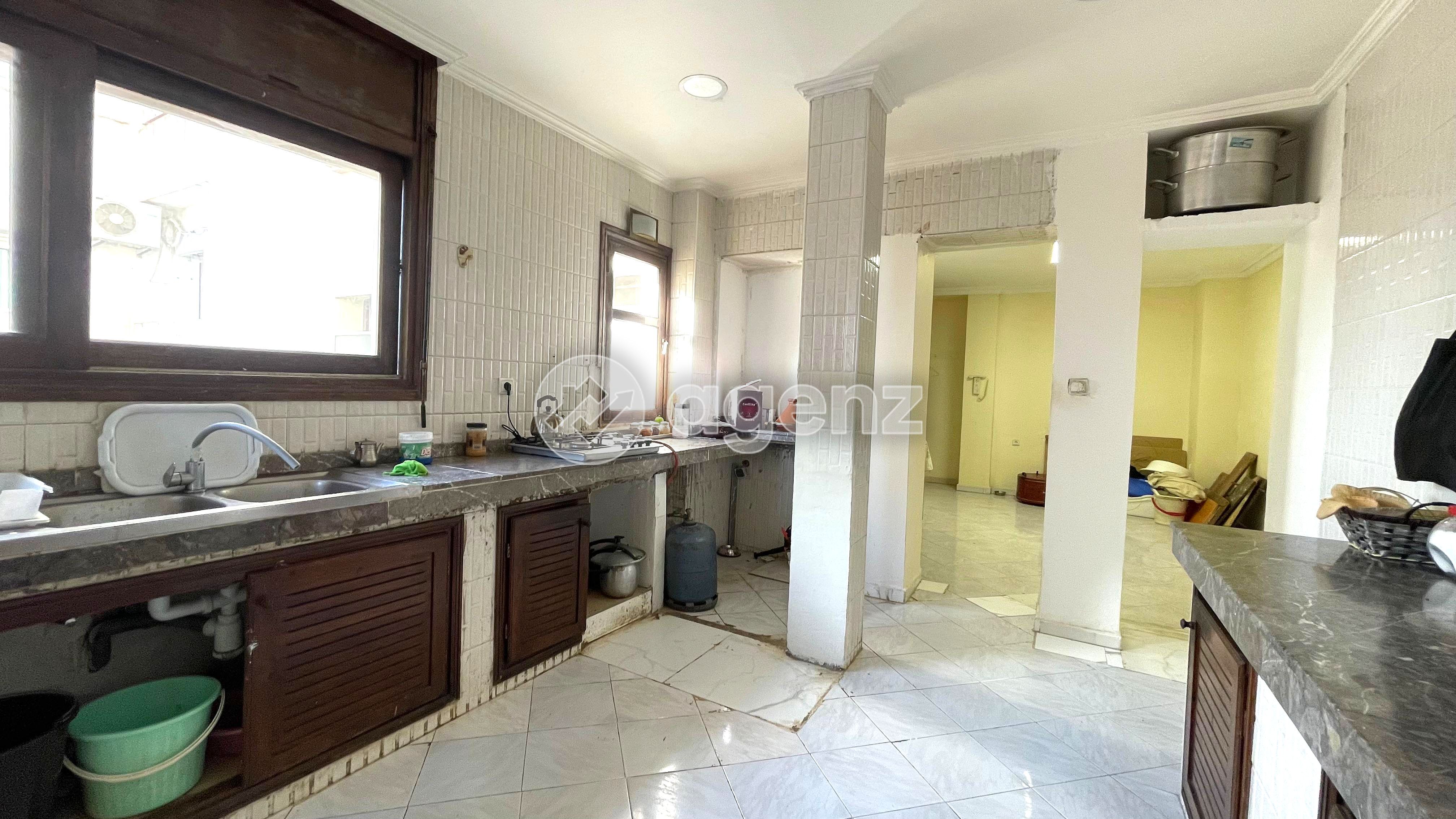 APPARTEMENT À POTENTIEL À BOURGOGNE — 4