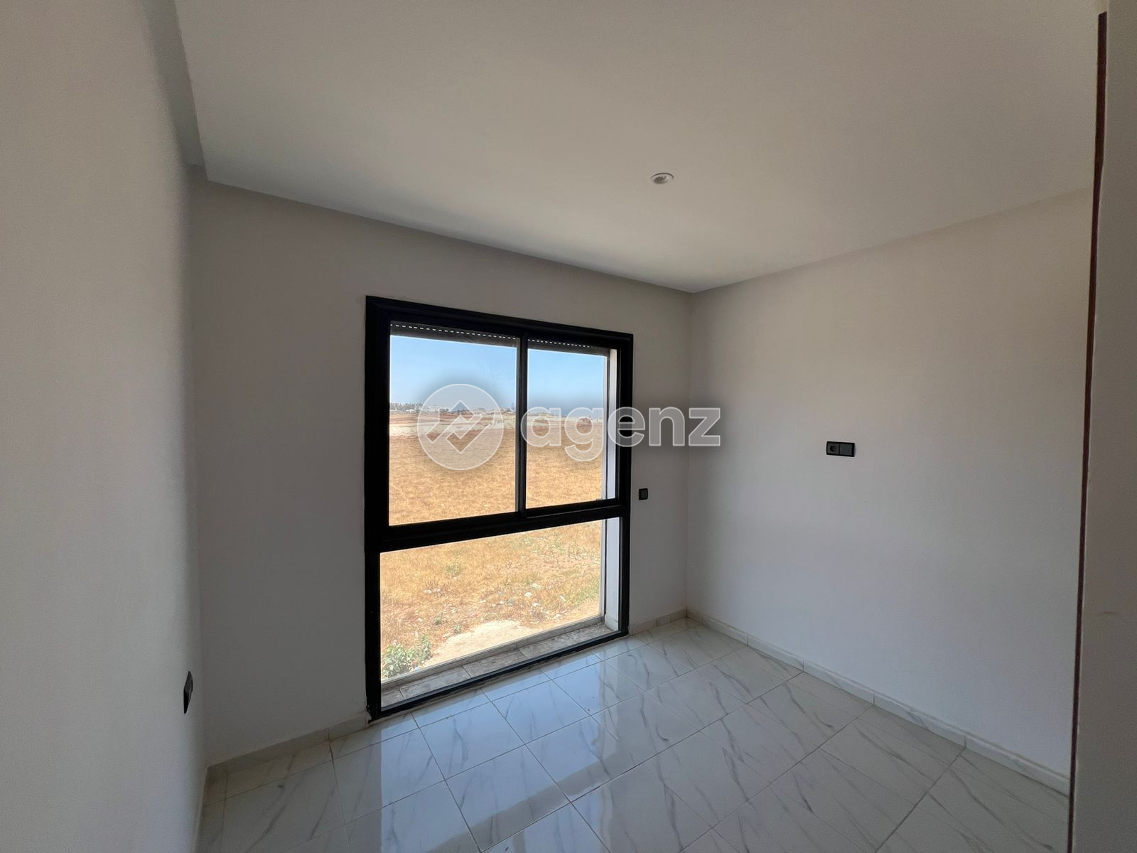 Magnifique Appartement de 2 chambres à vendre à Errahma — 3