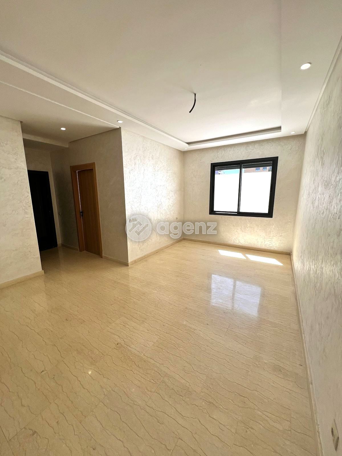 Appartement à vendre à Almaz