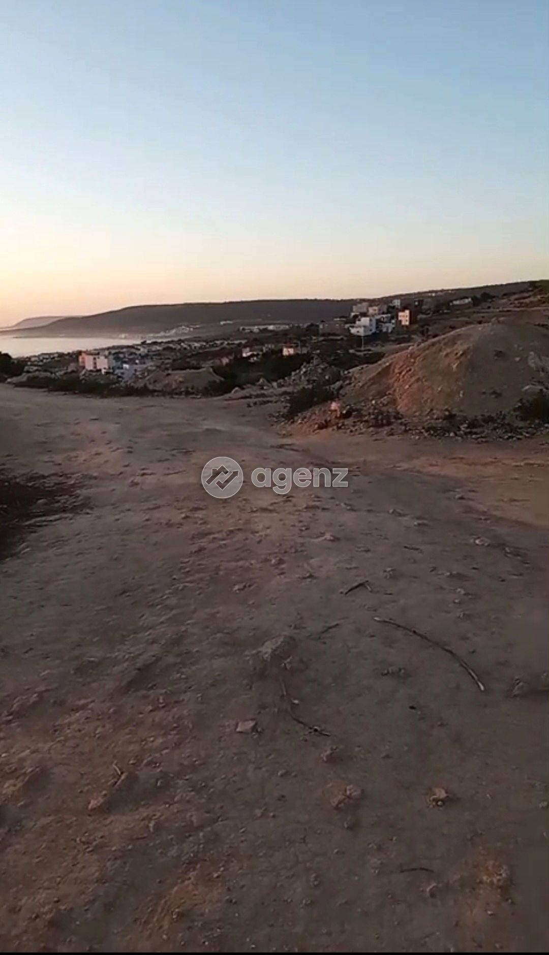Magnifique Terrain à vendre Tamraght ve Sur mer et montagne pré de Taghazout Bay  — 2
