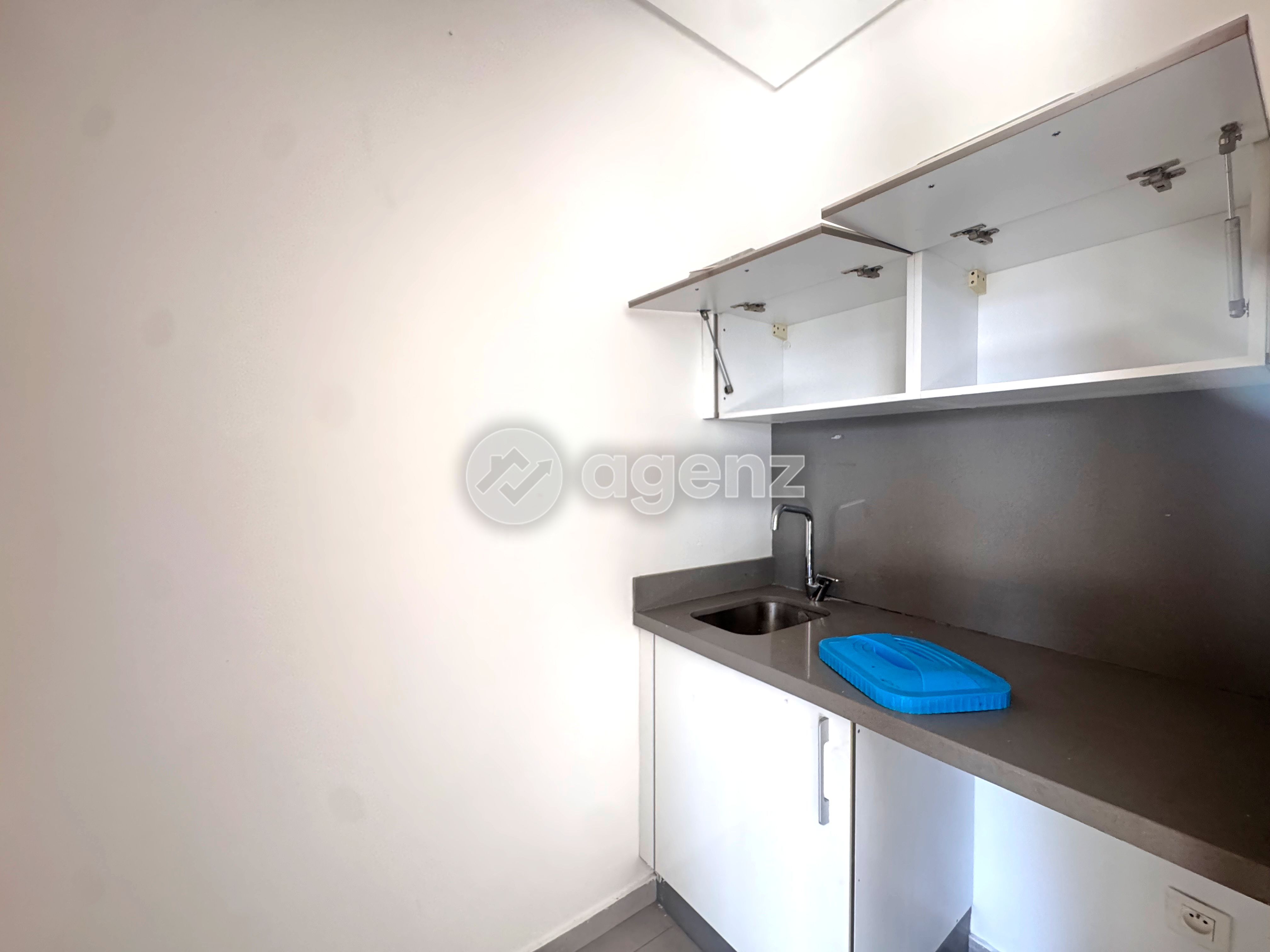 Prestigieux Bureau à louer à Ferme Bretonne — 5