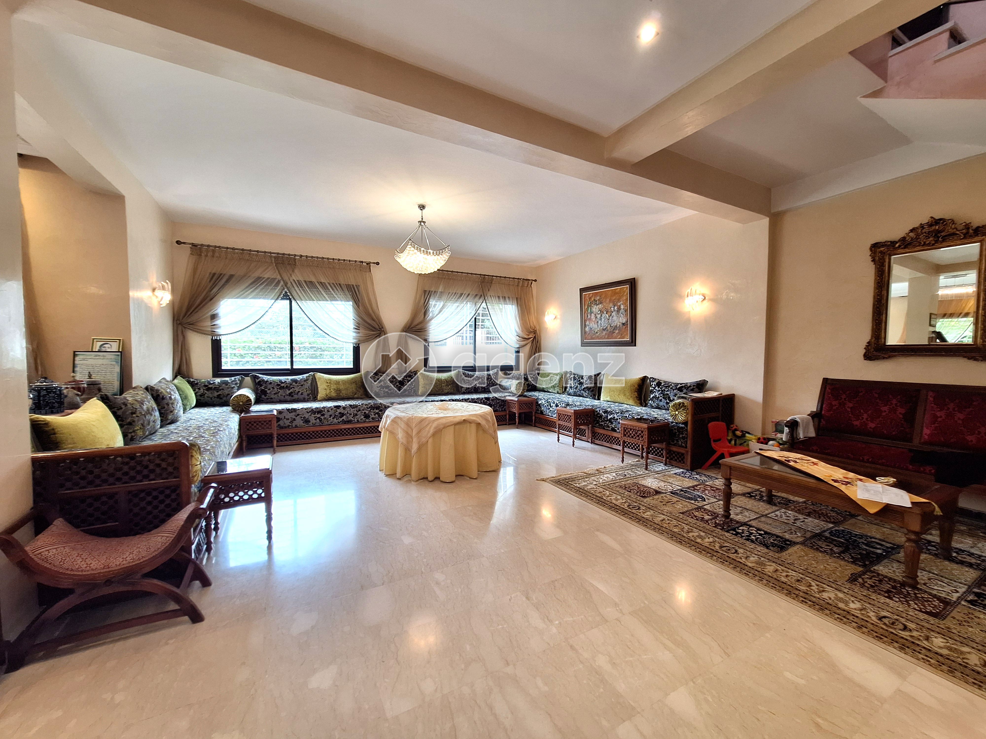 Villa à vendre à Ain Diab Extension — 4