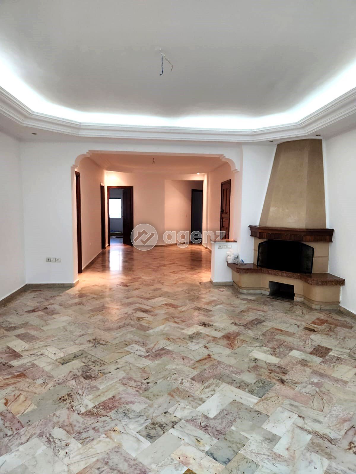 Élégant Appartement de 3 chambres à louer à Palmier