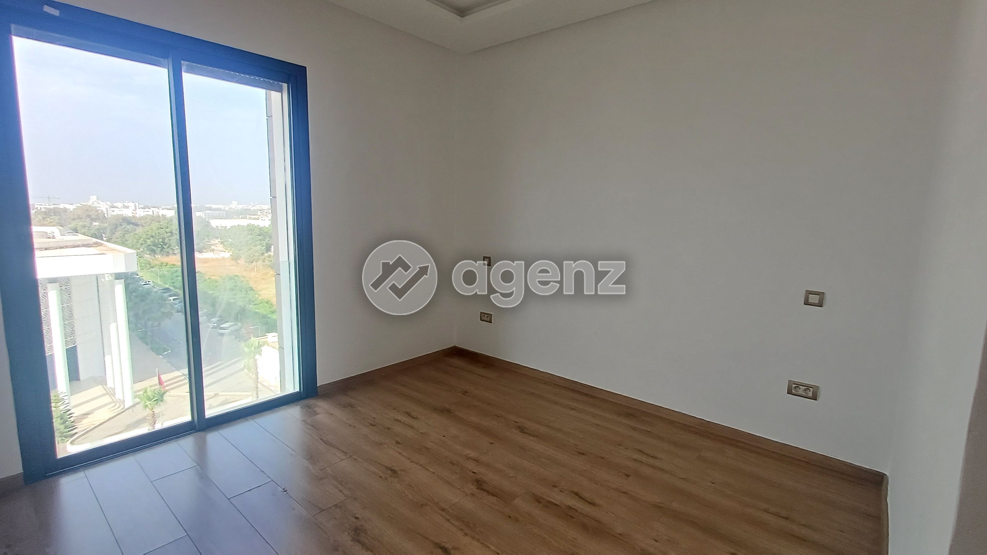Magnifique Appartement de 3 chambres à louer à Agdal — 2
