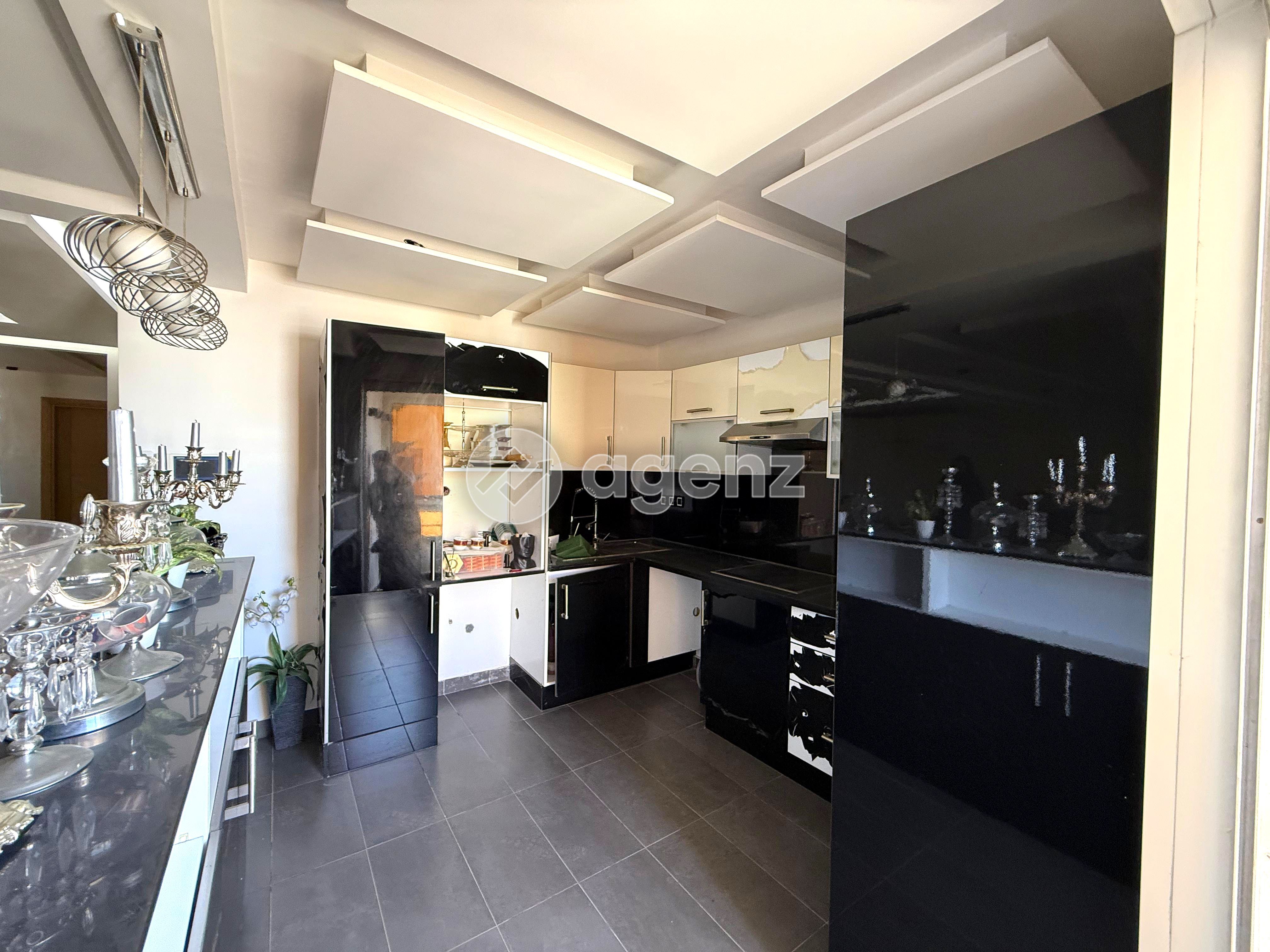 Charmant Appartement de 2 chambres à vendre à wifak temara  — 2