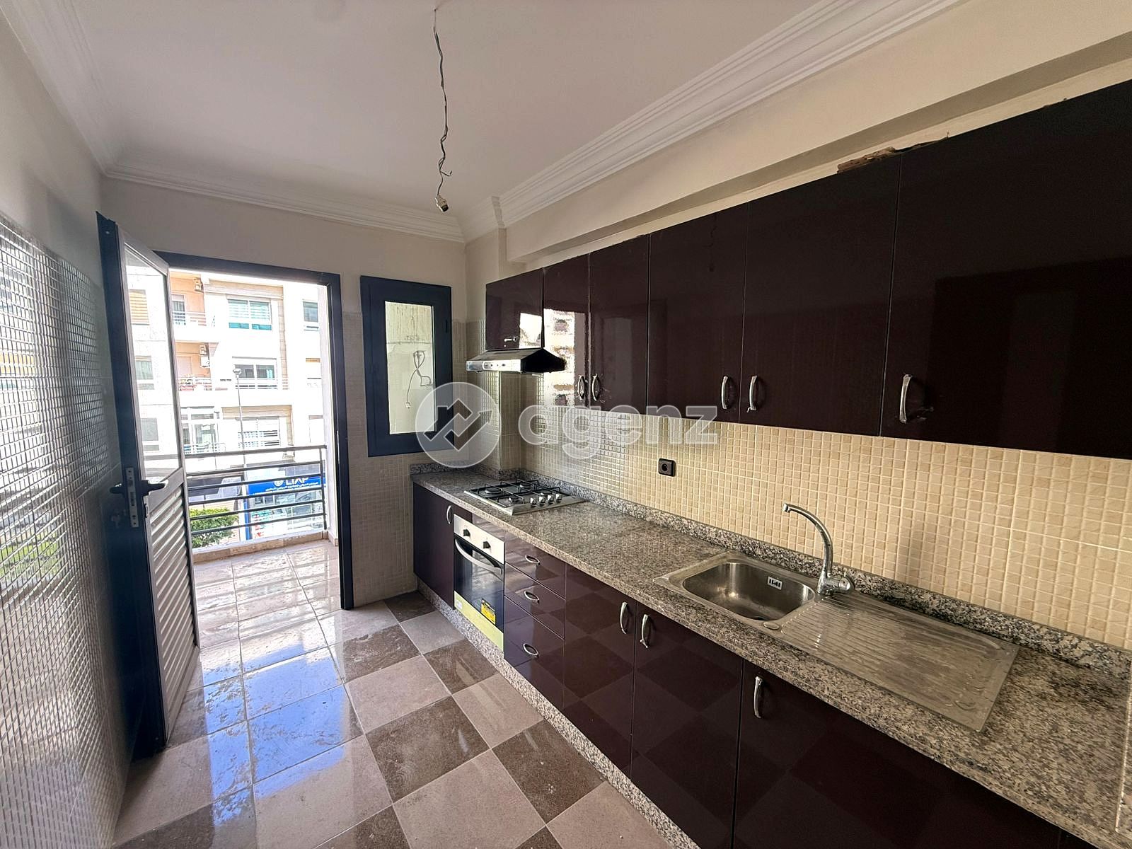 Appartement 117 m² à Les hôpitaux — 4