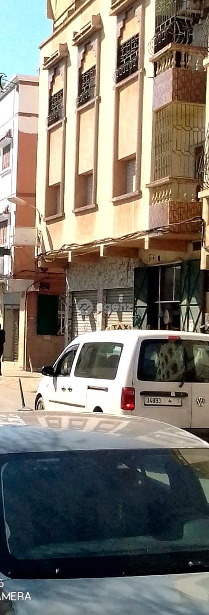 منزل ممتاز من 8 غرف للبيع في العيايدة