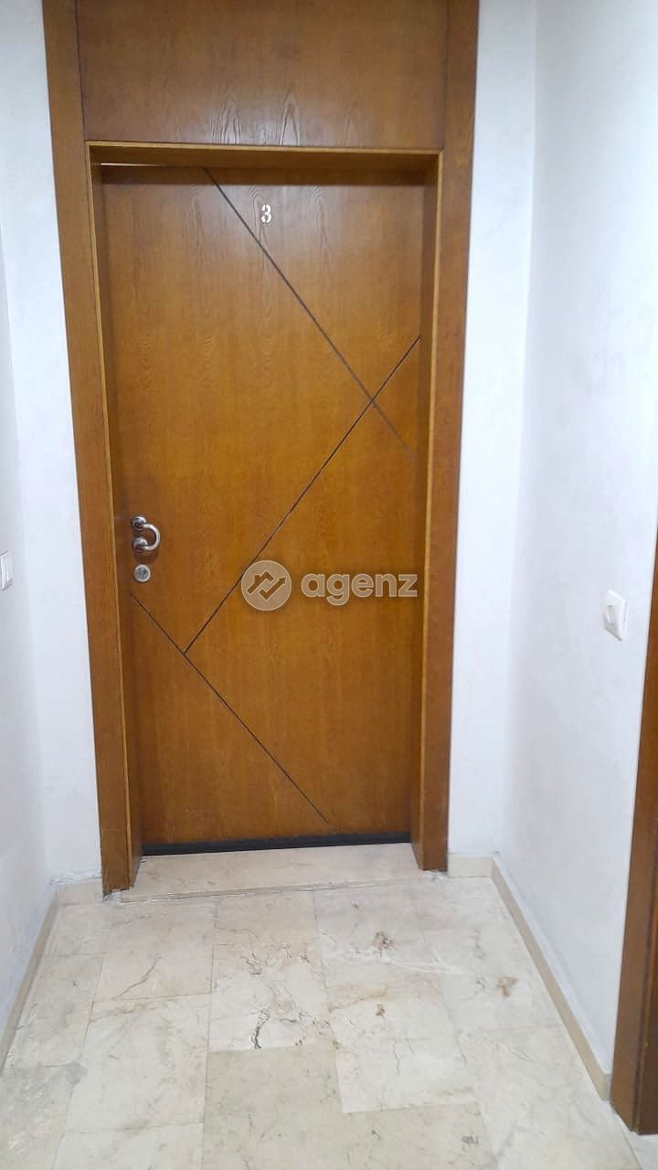 Splendide Appartement de 2 chambres à louer à Liberté — 2