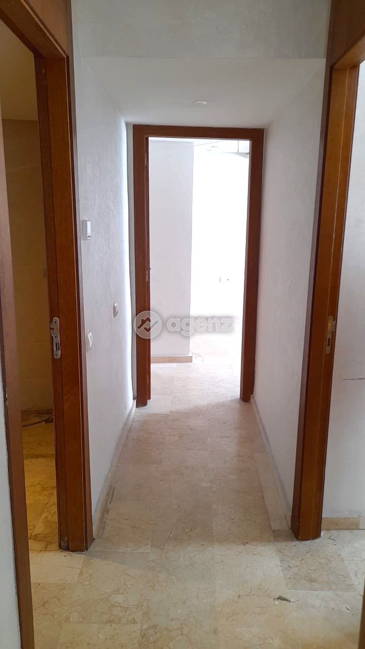 Splendide Appartement de 2 chambres à louer à Liberté — 5