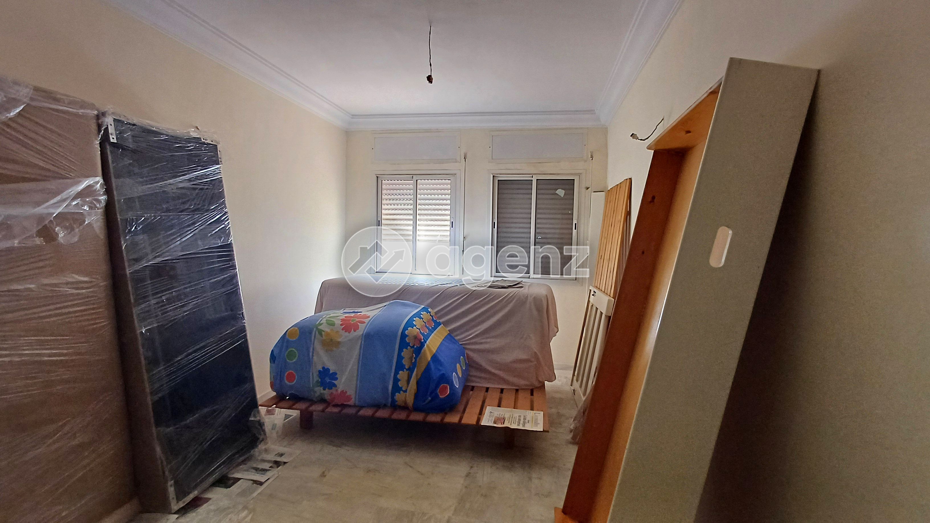 APPARTEMENT FONCTIONNEL EN RÉSIDENCE FERMÉE — 2