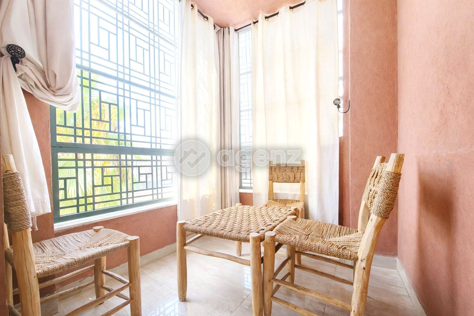 Appartement T3 98 m² dans une résidence sécurisée avec piscine 