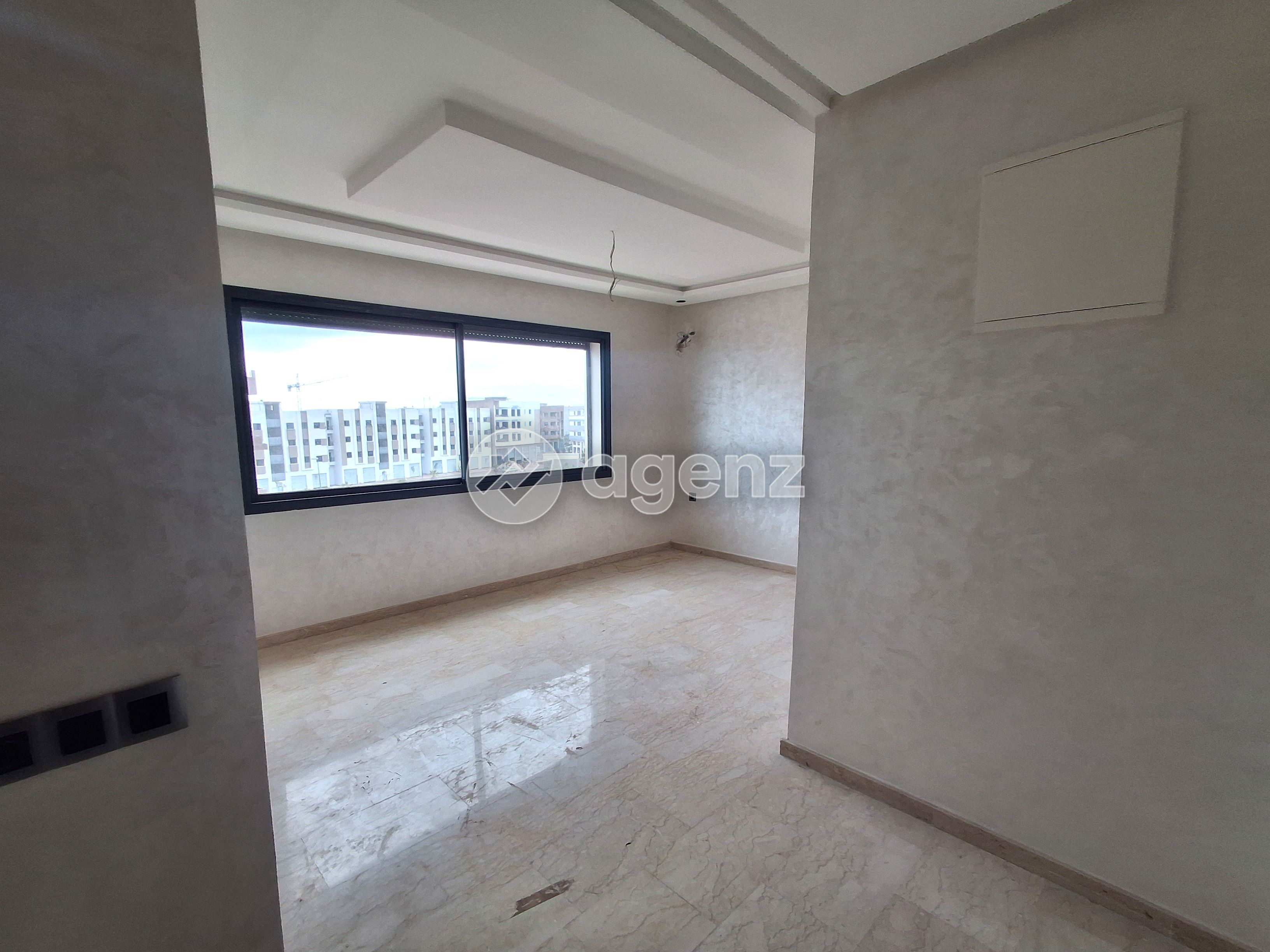 Moderne Appartement de 3 chambres à vendre à Bouskoura